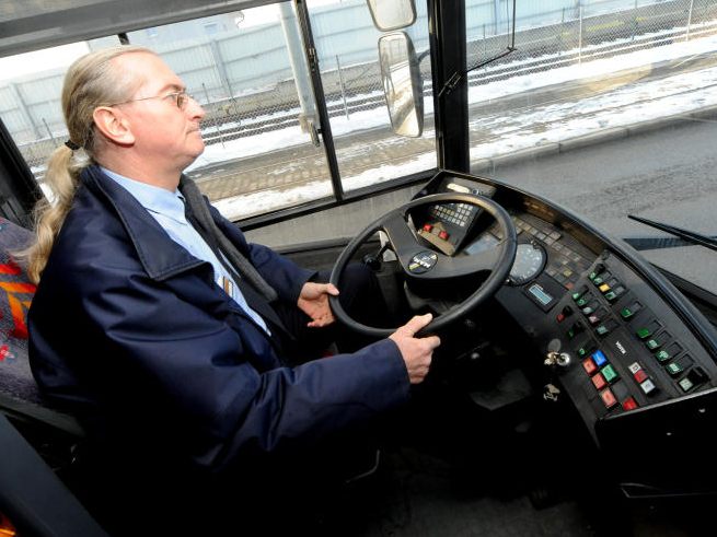 In den nächsten fünf Jahren fehlen 5.000 Busfahrer. In den nächsten fünf Jahren fehlen 5.000 Busfahrer.