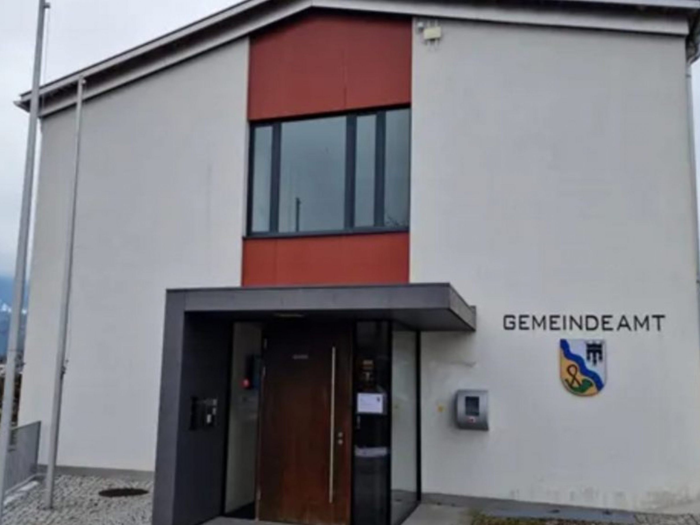 Auch im Schlinser Gemeindeamt sieht man sich mit ständig laufenden Kosten konfrontiert