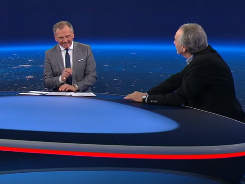 Gleichbehandlungsbeauftragte der Universität Wien, Susanne Hochreiter, und der Kulturjournalist Heinz Sichrovsky in der ZIB2. Gleichbehandlungsbeauftragte der Universität Wien, Susanne Hochreiter, und der Kulturjournalist Heinz Sichrovsky in der ZIB2.