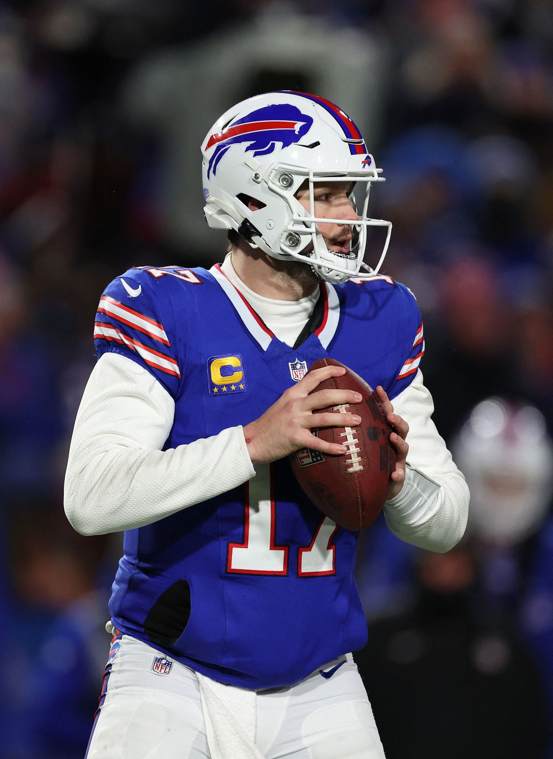 Josh Allen #17 der Buffalo Bills im Einsatz gegen die Kansas City Chiefs. Josh Allen #17 der Buffalo Bills im Einsatz gegen die Kansas City Chiefs.
