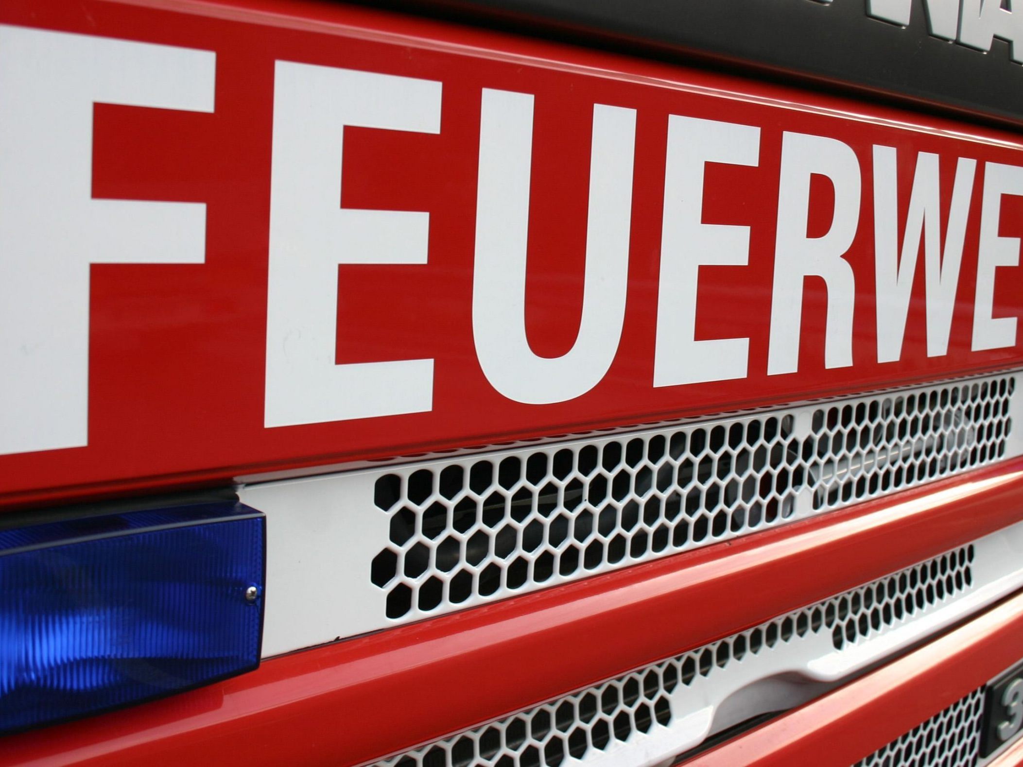 Ein rauchender Mülleimer sorgte für einen Einsatz in Hard.