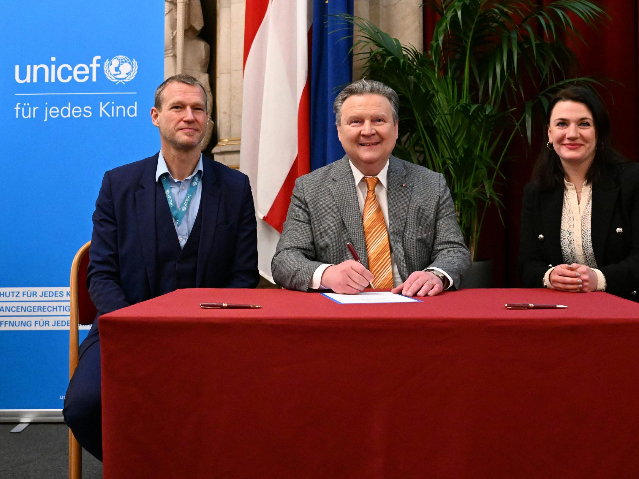 Wien beantragte die UNICEF-Zertifizierung als kinderfreundliche Stadt. Wien beantragte die UNICEF-Zertifizierung als kinderfreundliche Stadt.
