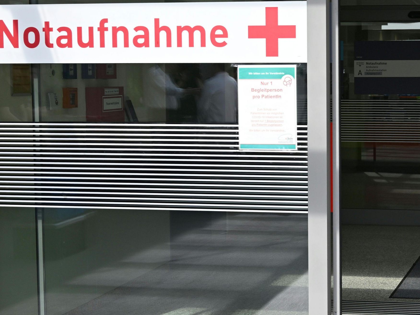 Der Wiener Gesundheitsverbundsieht nur "temporäre Lücken" bei dem Spitalspersonal. Der Wiener Gesundheitsverbundsieht nur "temporäre Lücken" bei dem Spitalspersonal.