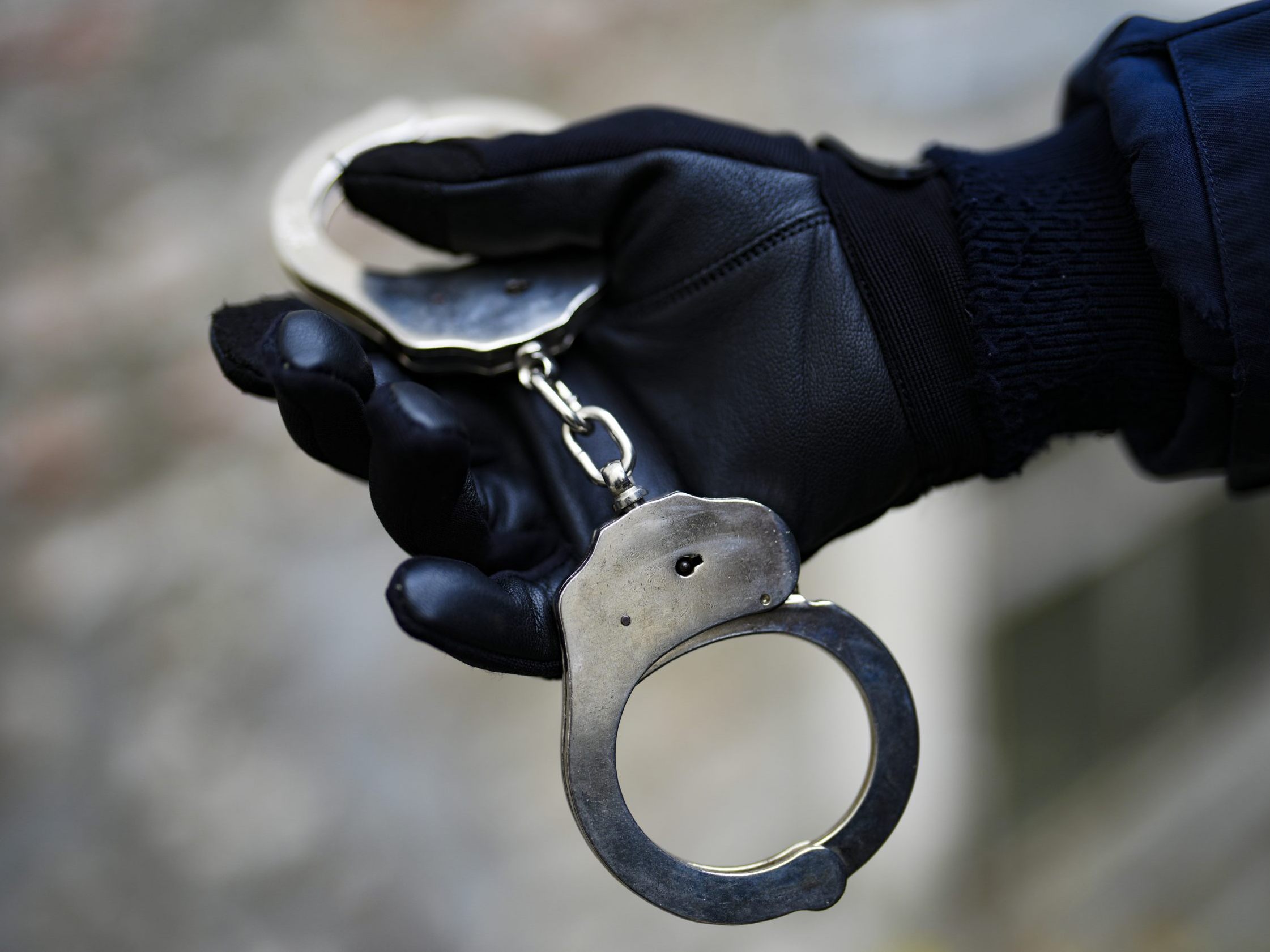 Ein Betrunkener attackierte in Wien Polizisten.