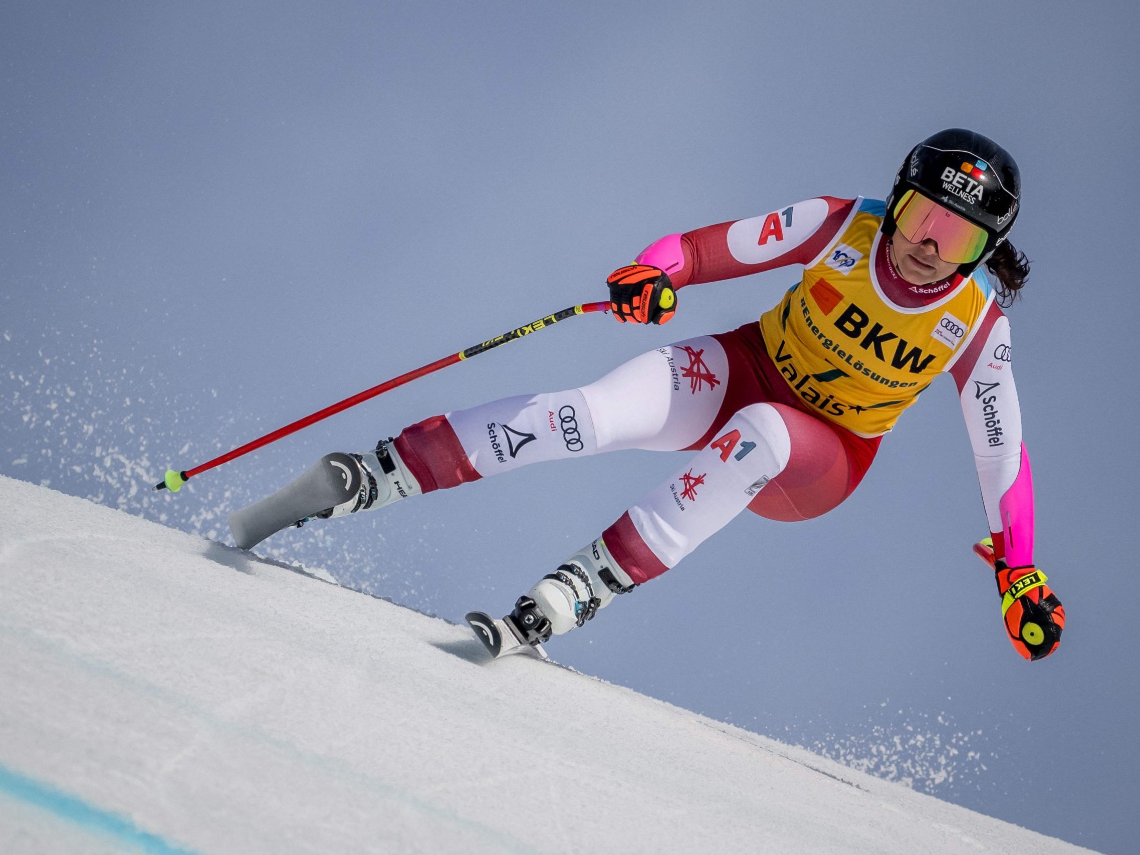 Stephanie Venier gewinnt den Super G in Crans Montana.