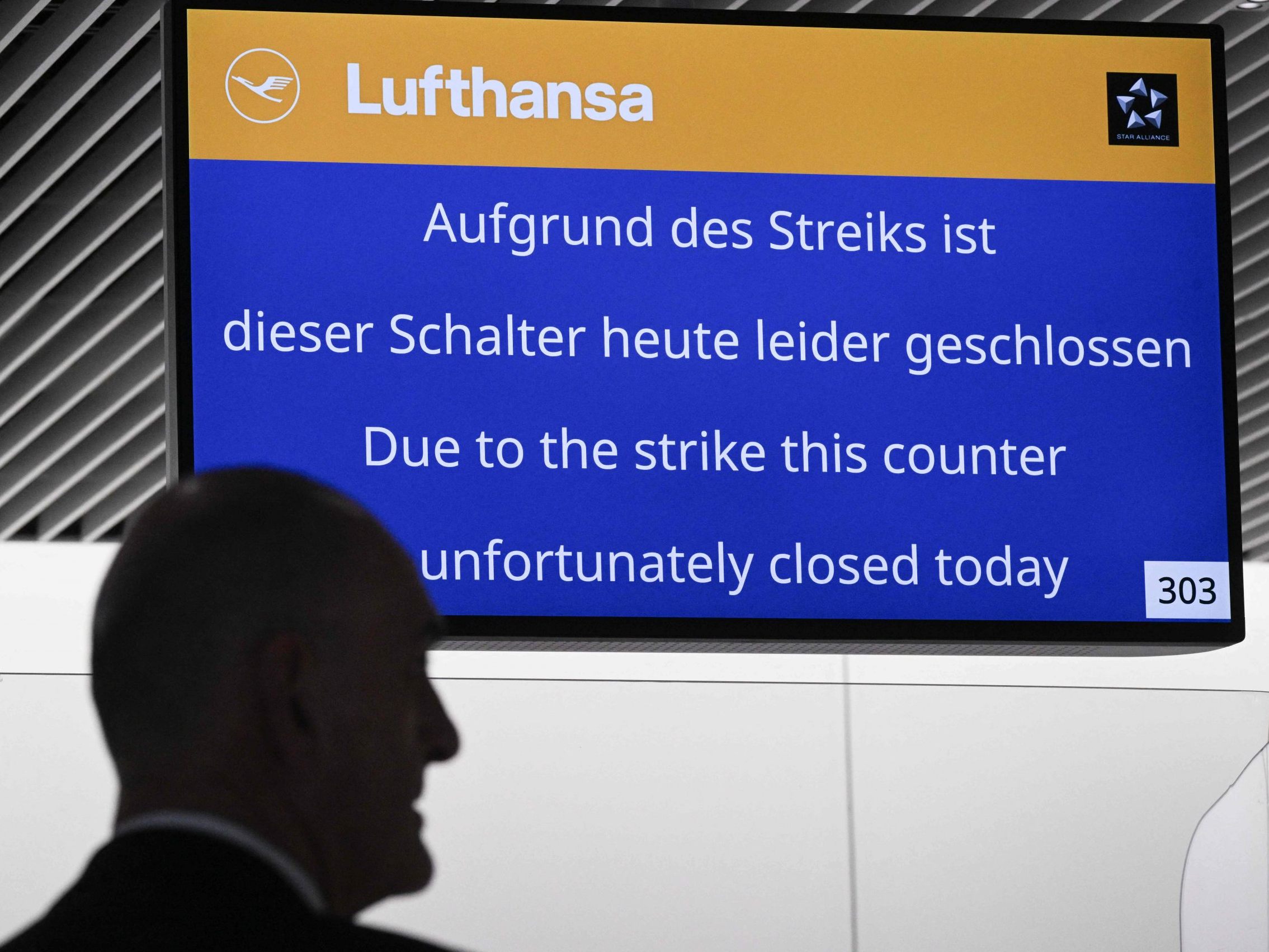 Eine ÖAMTC-Juristin gibt Tipps für von Streiks betroffene Passagiere. Eine ÖAMTC-Juristin gibt Tipps für von Streiks betroffene Passagiere.