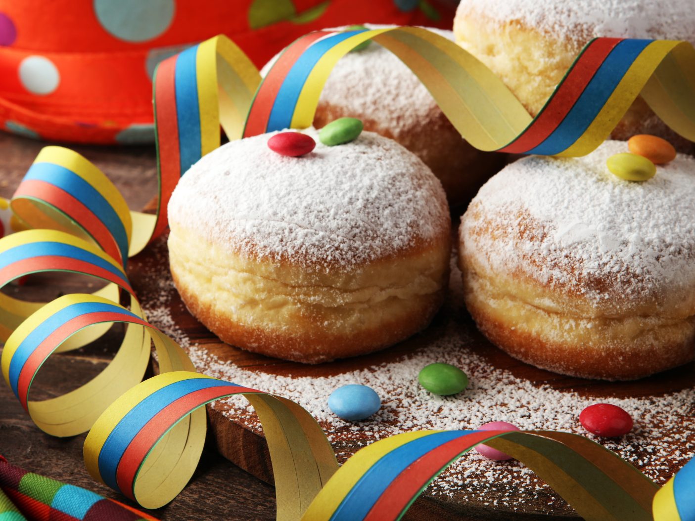 Käfighaltung ist bei Krapfen im Supermarkt leider nicht ausgeschlossen.