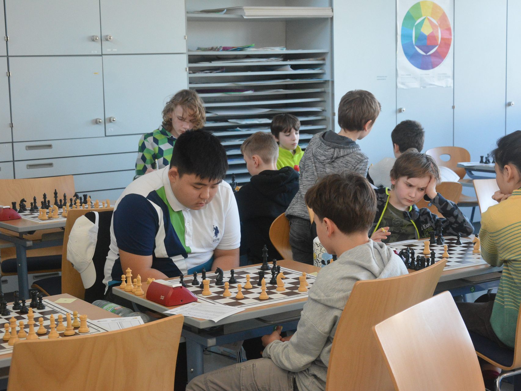 Am Wochenende drehte sich in Lustenau alles ums Schachspielen. An der Mittelschule Rheindorf fand eine Schachrallye sowie ein Turnier statt. Am Wochenende drehte sich in Lustenau alles ums Schachspielen. An der Mittelschule Rheindorf fand eine Schachrallye sowie ein Turnier statt.