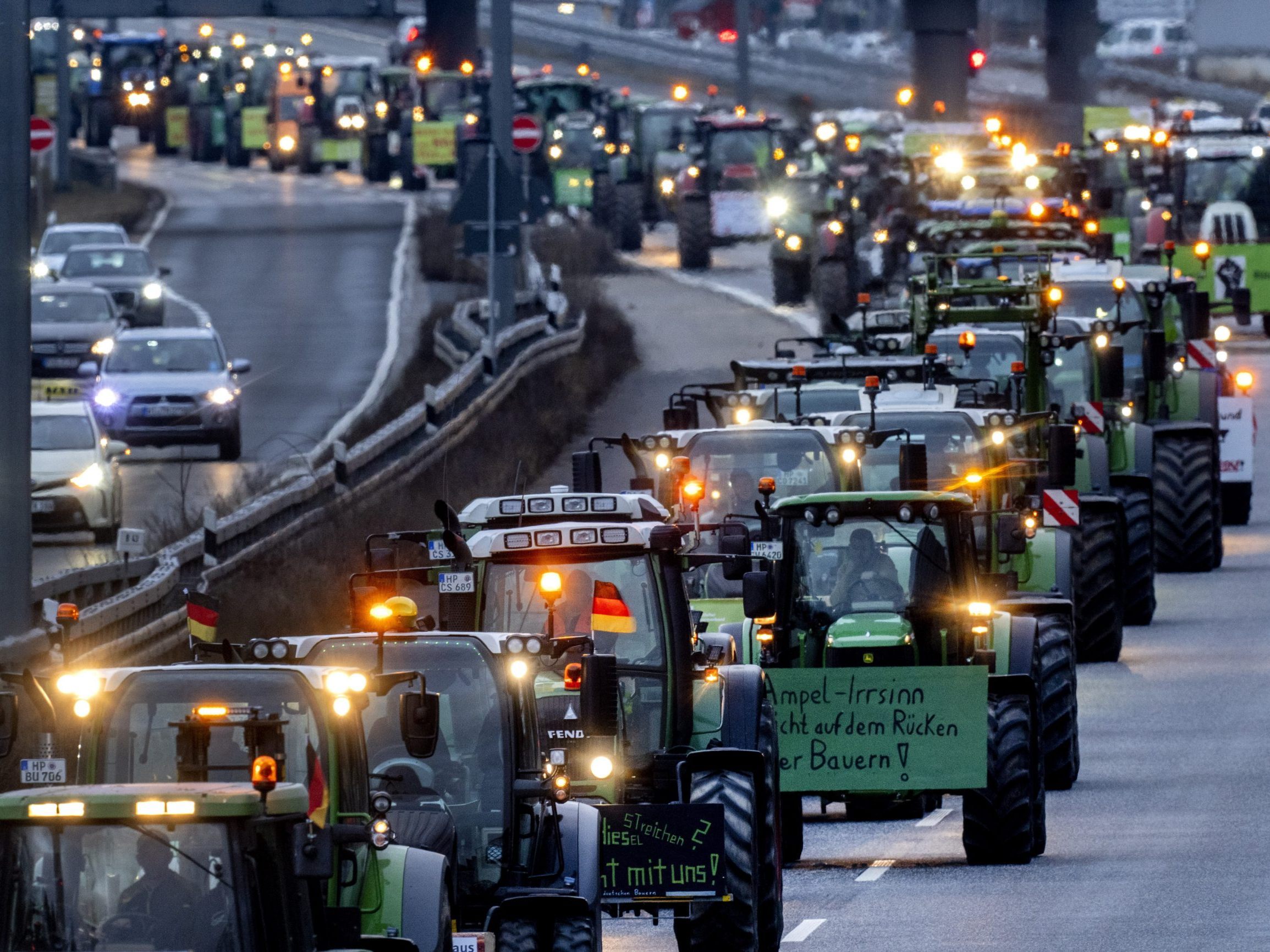 Erneut protestieren die Landwirte, diesmal am Frankfurter Flughafen