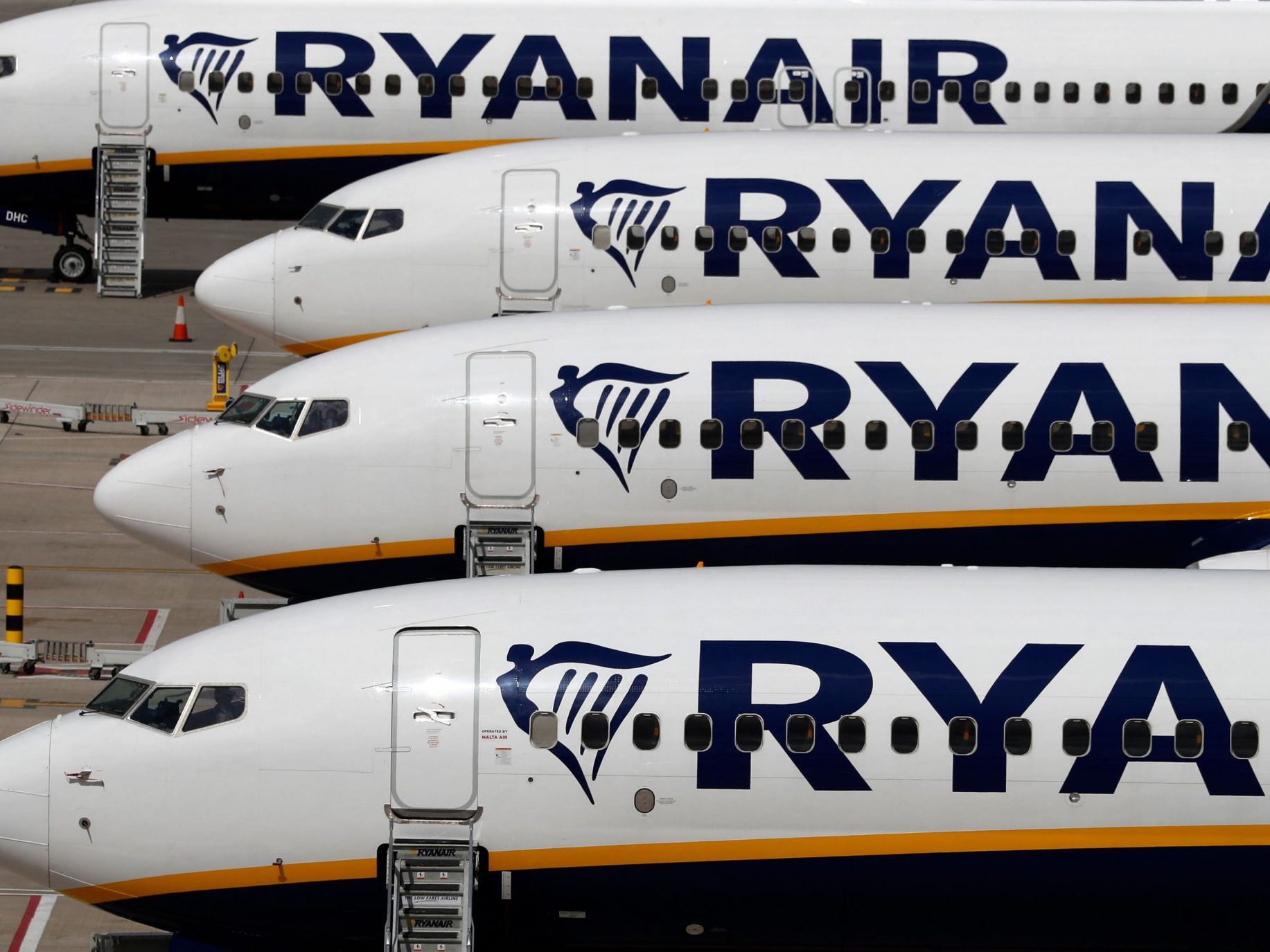 Schon im Herbst kündigte Ryanair an, einige Winterflüge zu streichen, da die Auslieferung neuer Boeing-Flugzeuge verzögert war.