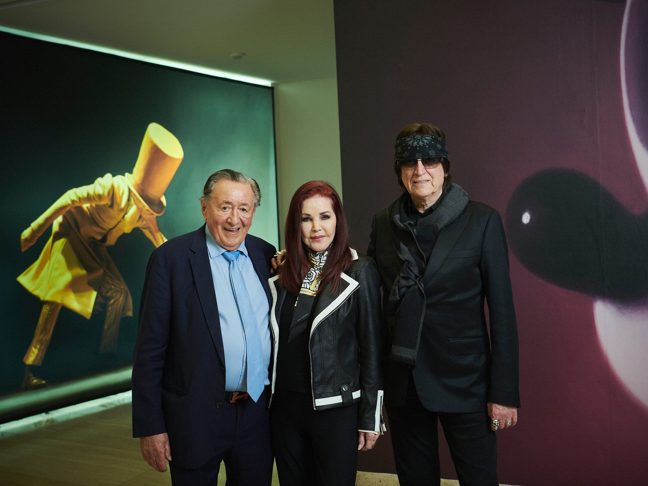 Im Bild: Richard Lugner, Priscilla Presley und Gottfried Helnwein.