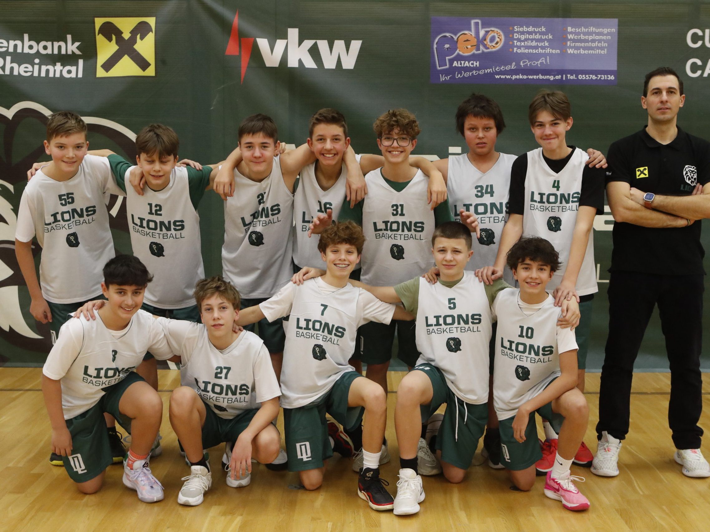 Das erfolgreiche U14A-Team mit Bundesliga-Headcoach Konstantinos Papavasileiou.