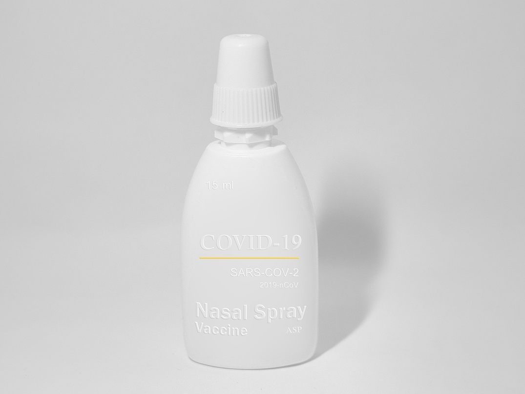 Ein Covid-Nasenspray soll Vorteile gegenüber einer mRNA-Impfung haben.
