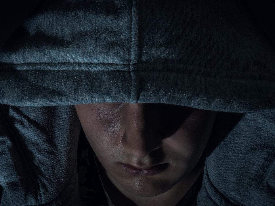 Der Einbrecher wurde von einem 30-Jährigen ertappt.