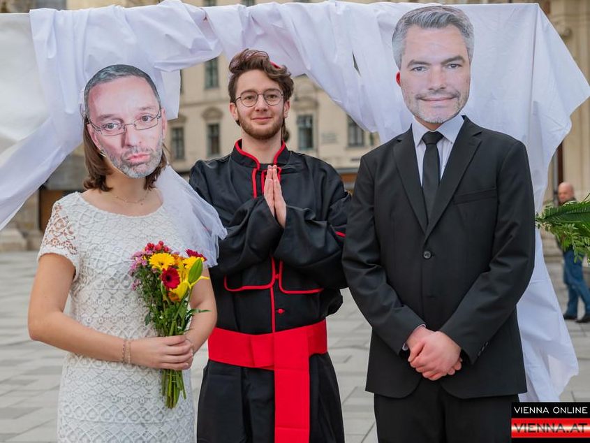 Die SJ protestiert gegen die "Albtraumhochzeit Kickl-Nehammer".