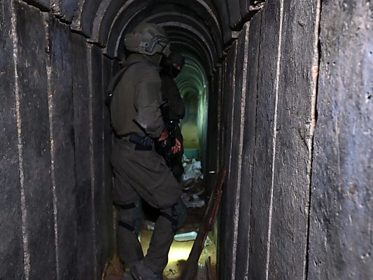Tunnelkomplex unter dem Krankenhaus Tunnelkomplex unter dem Krankenhaus