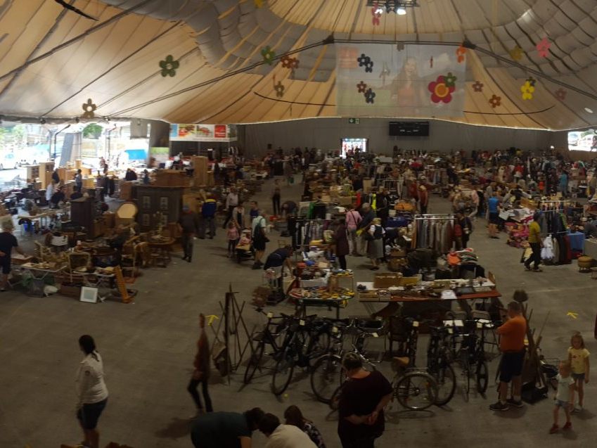 Flohmarkt im Aktivpark