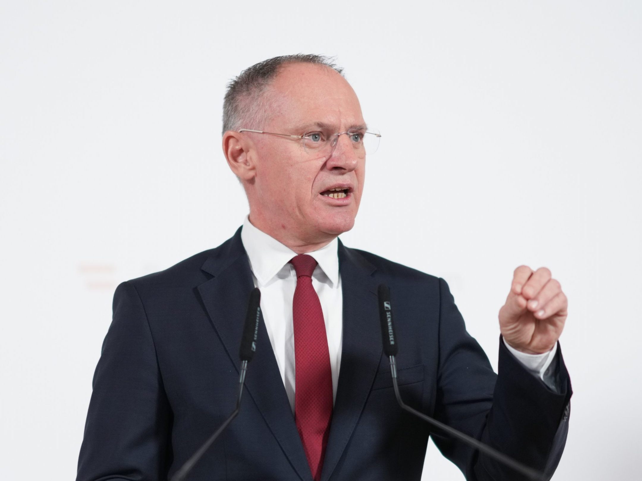Karner zog Bilanz über ein "Jahr der Abschiebungen". Karner zog Bilanz über ein "Jahr der Abschiebungen".