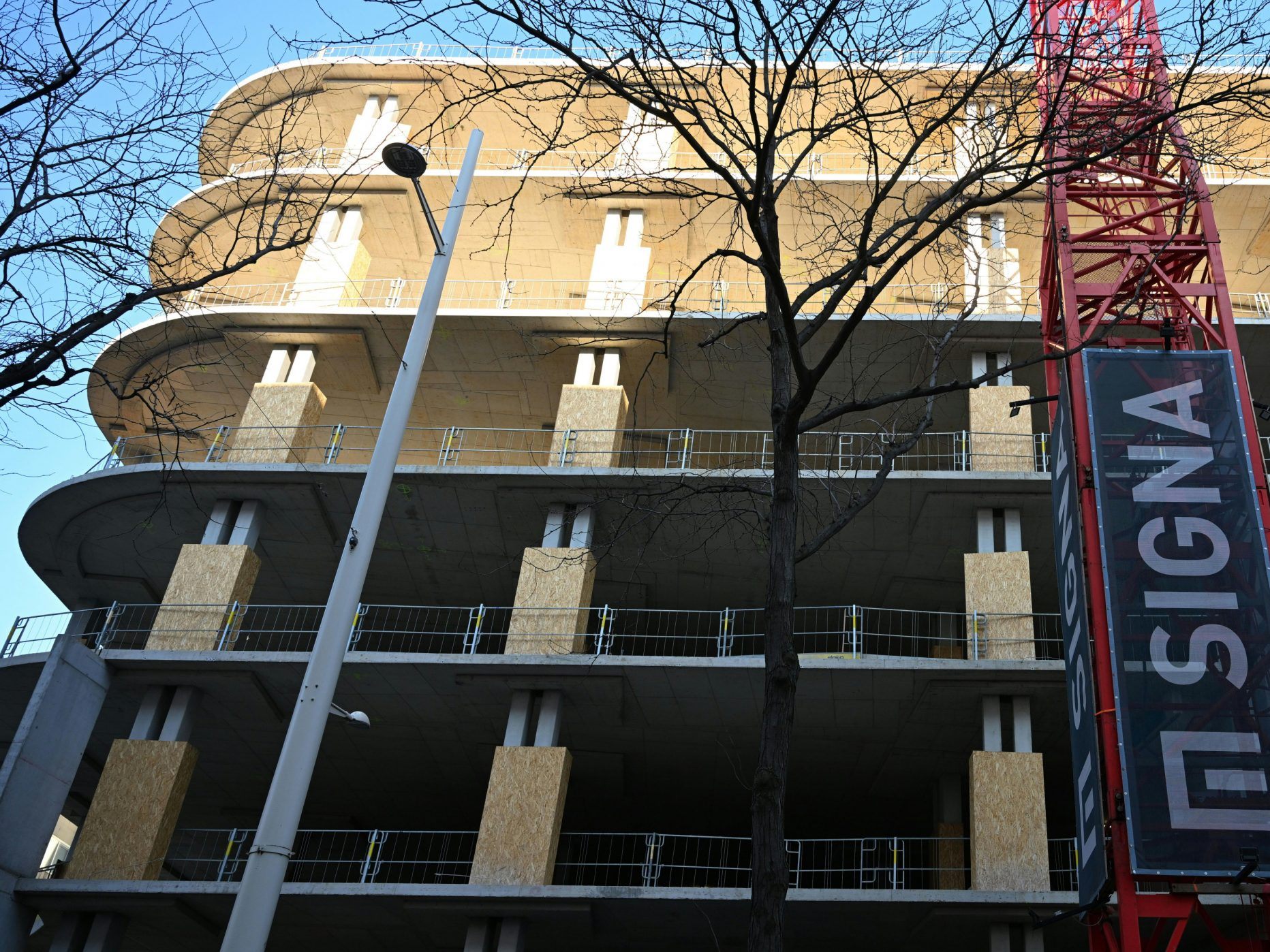 Verkaufsstart für den Kaufhaus-Rohbau in Wien.