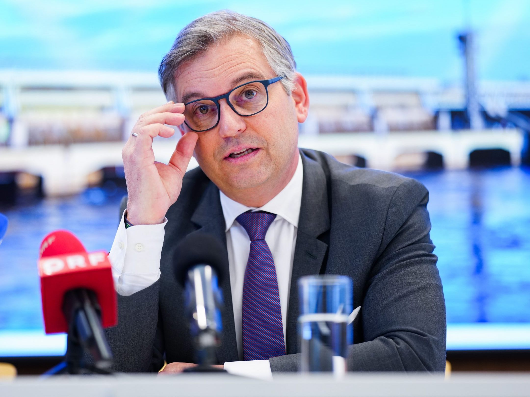 Brunner hält nichts von einer 2,5-Hektar-Grenze beim Bodenschutz. Brunner hält nichts von einer 2,5-Hektar-Grenze beim Bodenschutz.