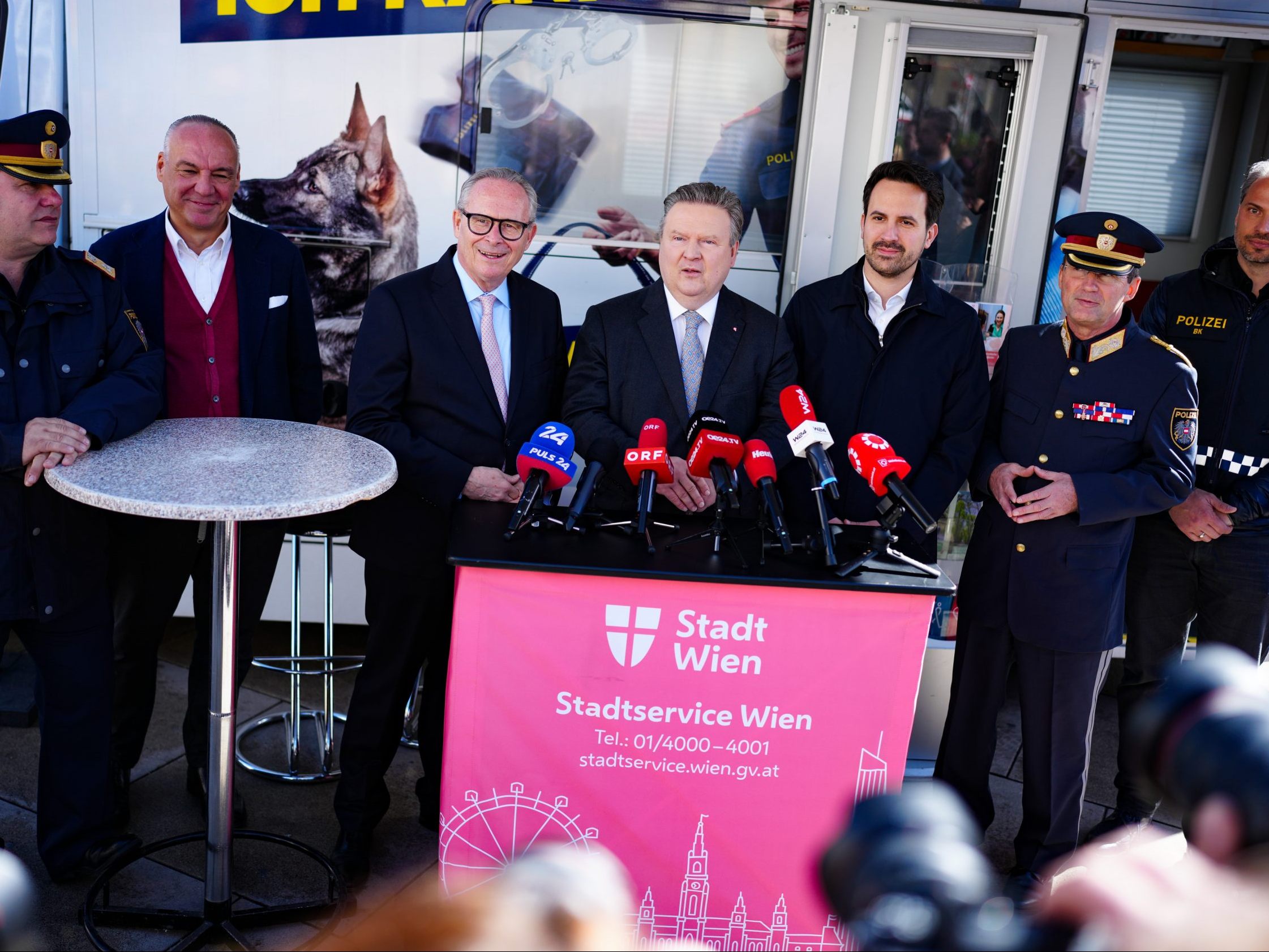 Die große Waffenverbotszone in Wien-Favoriten tritt am Wochenende in Kraft.