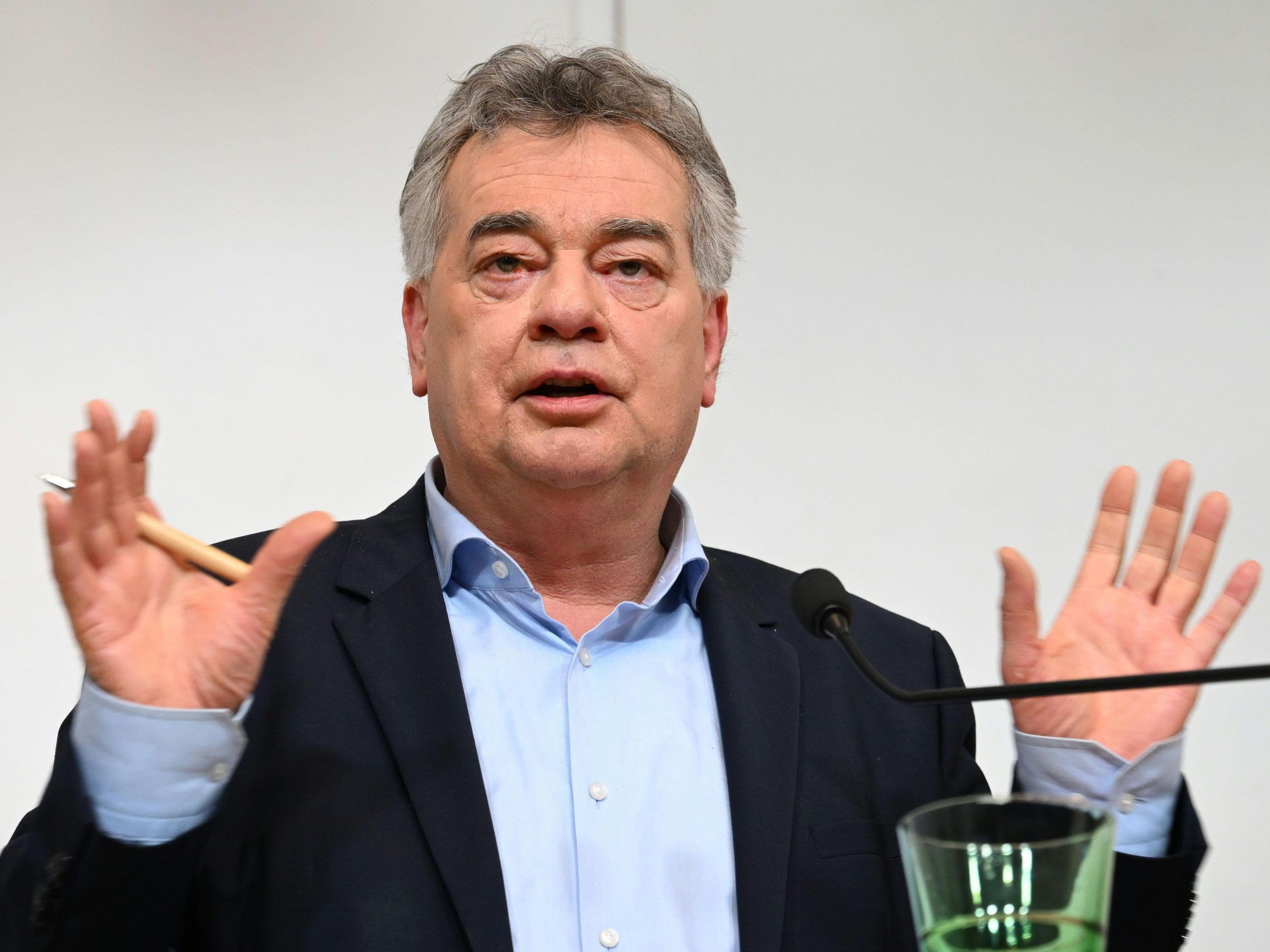 Vorwürfe laut Kogler "unterste Schublade". Vorwürfe laut Kogler "unterste Schublade".