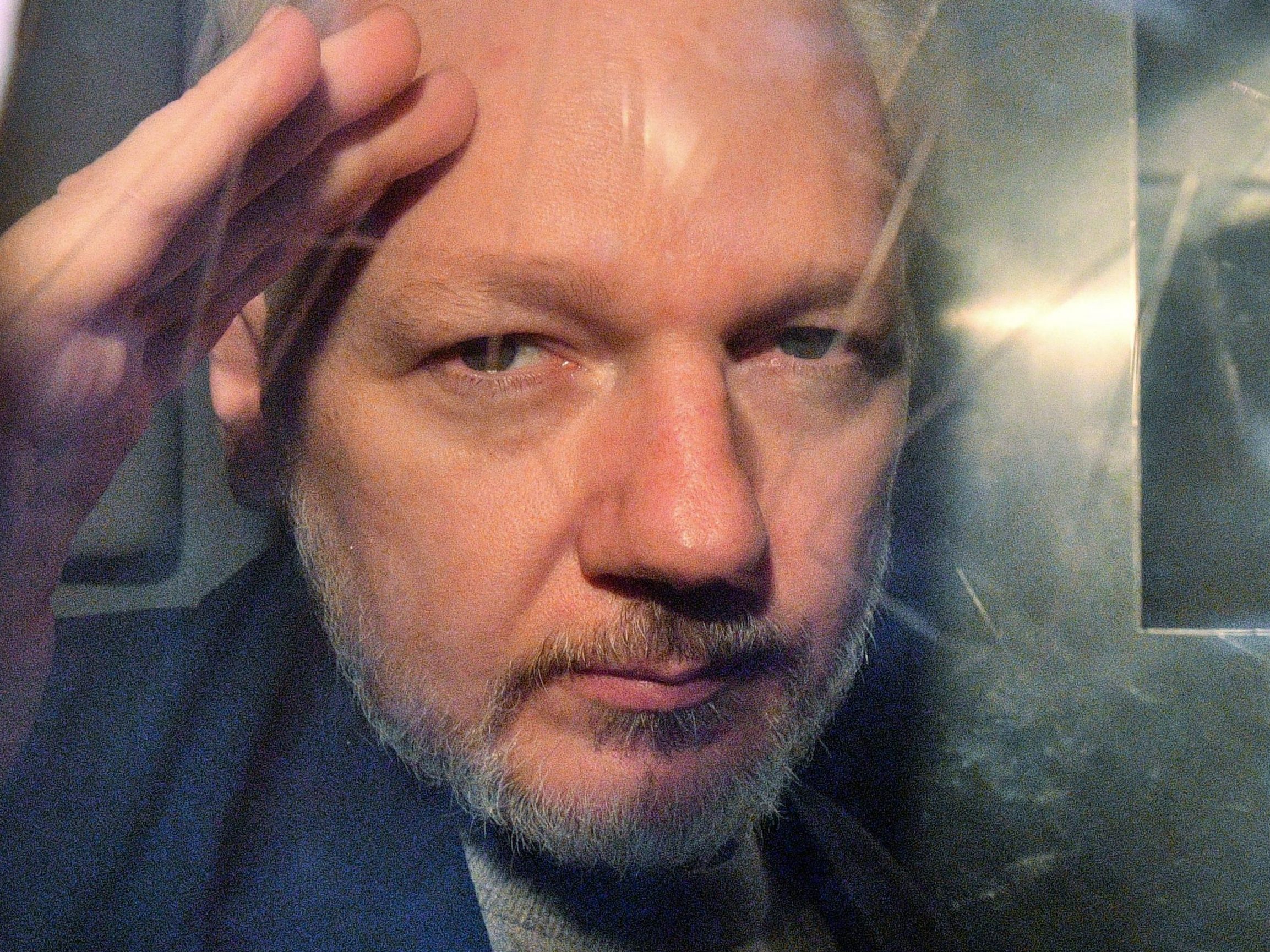 WikiLeaks-Gründer Assange darf gegen Auslieferung an USA berufen. WikiLeaks-Gründer Assange darf gegen Auslieferung an USA berufen.