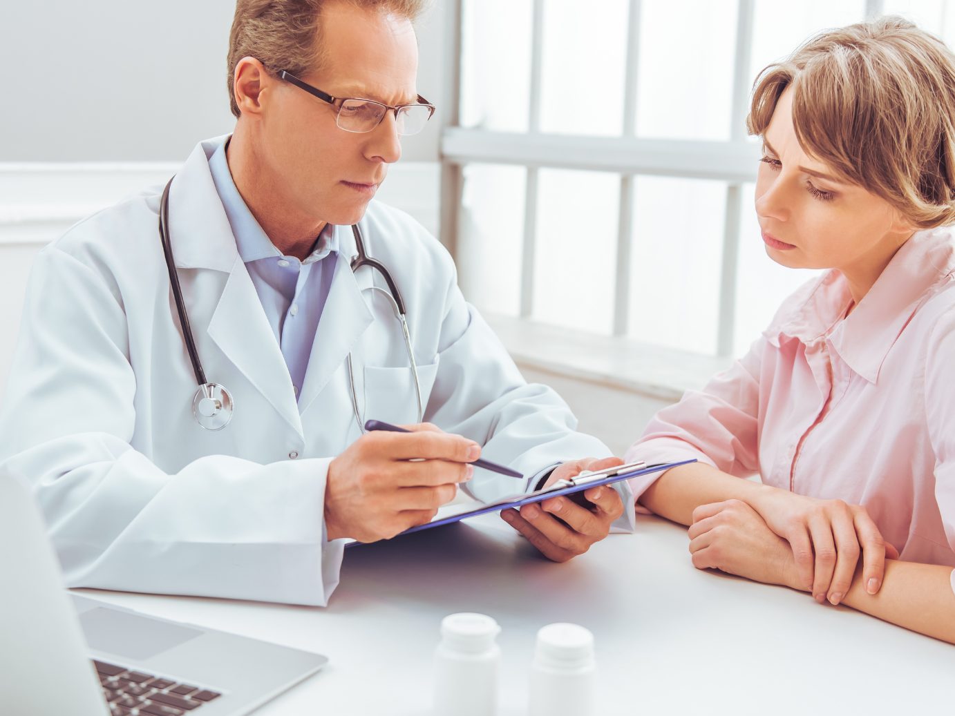 Frauen leben länger in schlechterer Gesundheit.