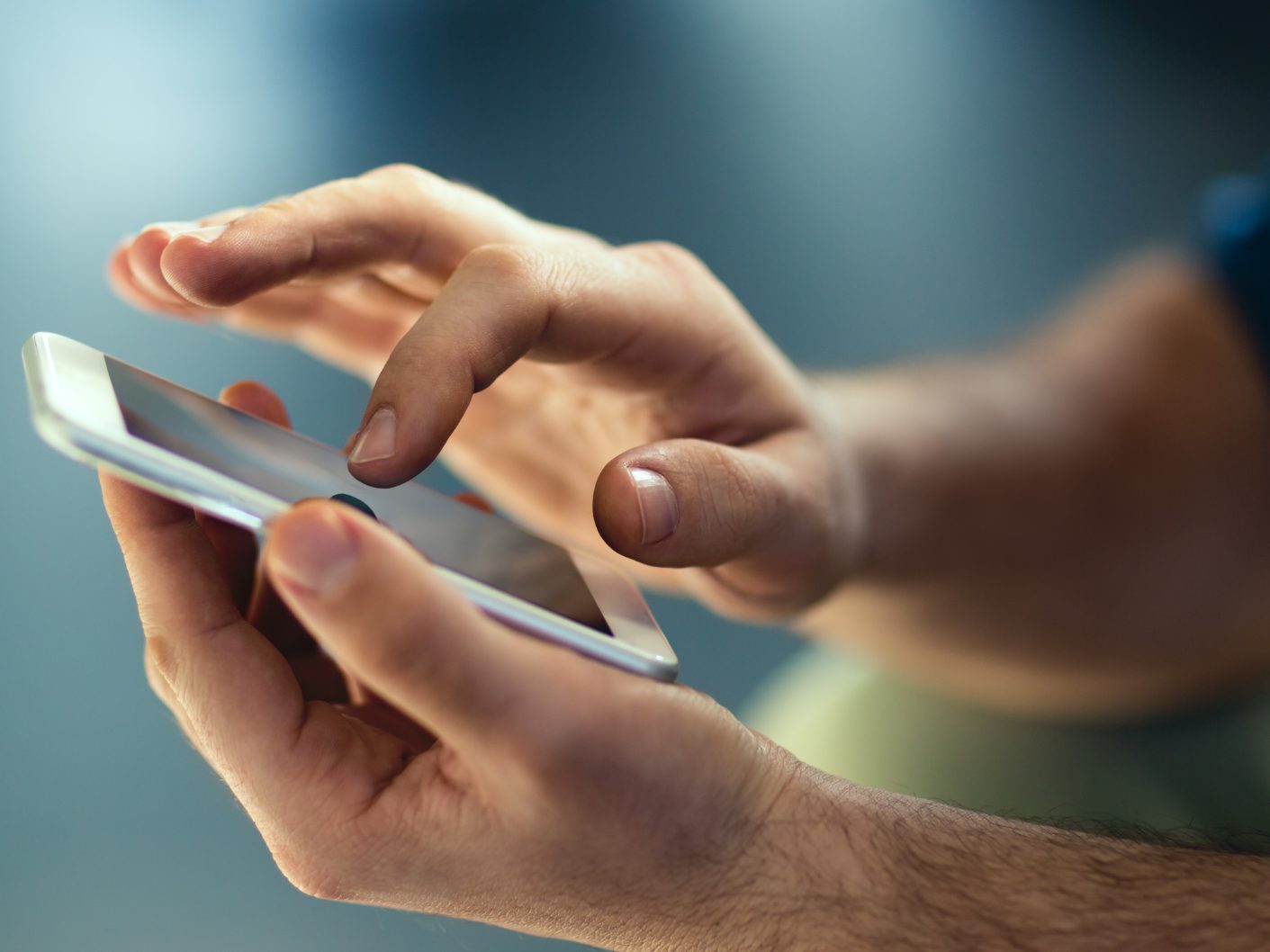 Der Smartphone-Katastrophenalarm ist ab dem Sommer verfügbar. Der Smartphone-Katastrophenalarm ist ab dem Sommer verfügbar.