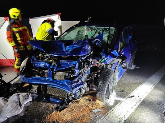 Am Donnerstagmorgen kam es auf der A14 zu einem tödlichen Verkehrsunfall. Am Donnerstagmorgen kam es auf der A14 zu einem tödlichen Verkehrsunfall.