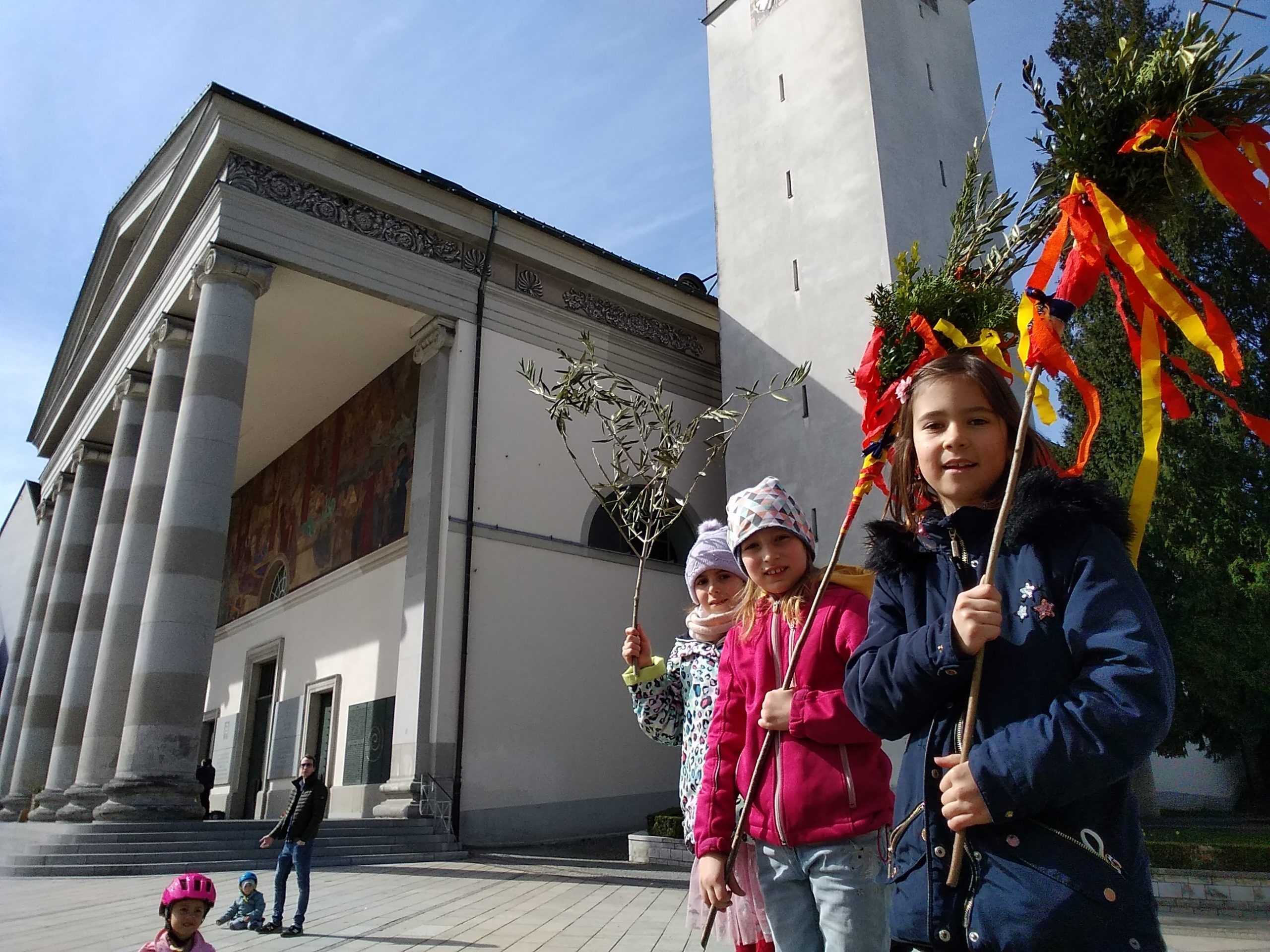Auch die Kinder dürfen sich in der Karwoche auf ein umfangreiches Programm in den Dornbirner Pfarreien freuen. Auch die Kinder dürfen sich in der Karwoche auf ein umfangreiches Programm in den Dornbirner Pfarreien freuen.