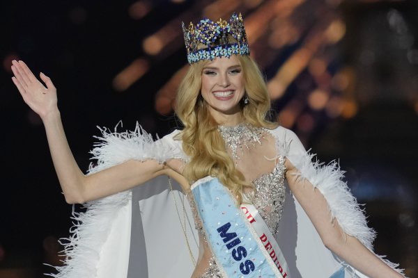 <p>India Miss World</p>
