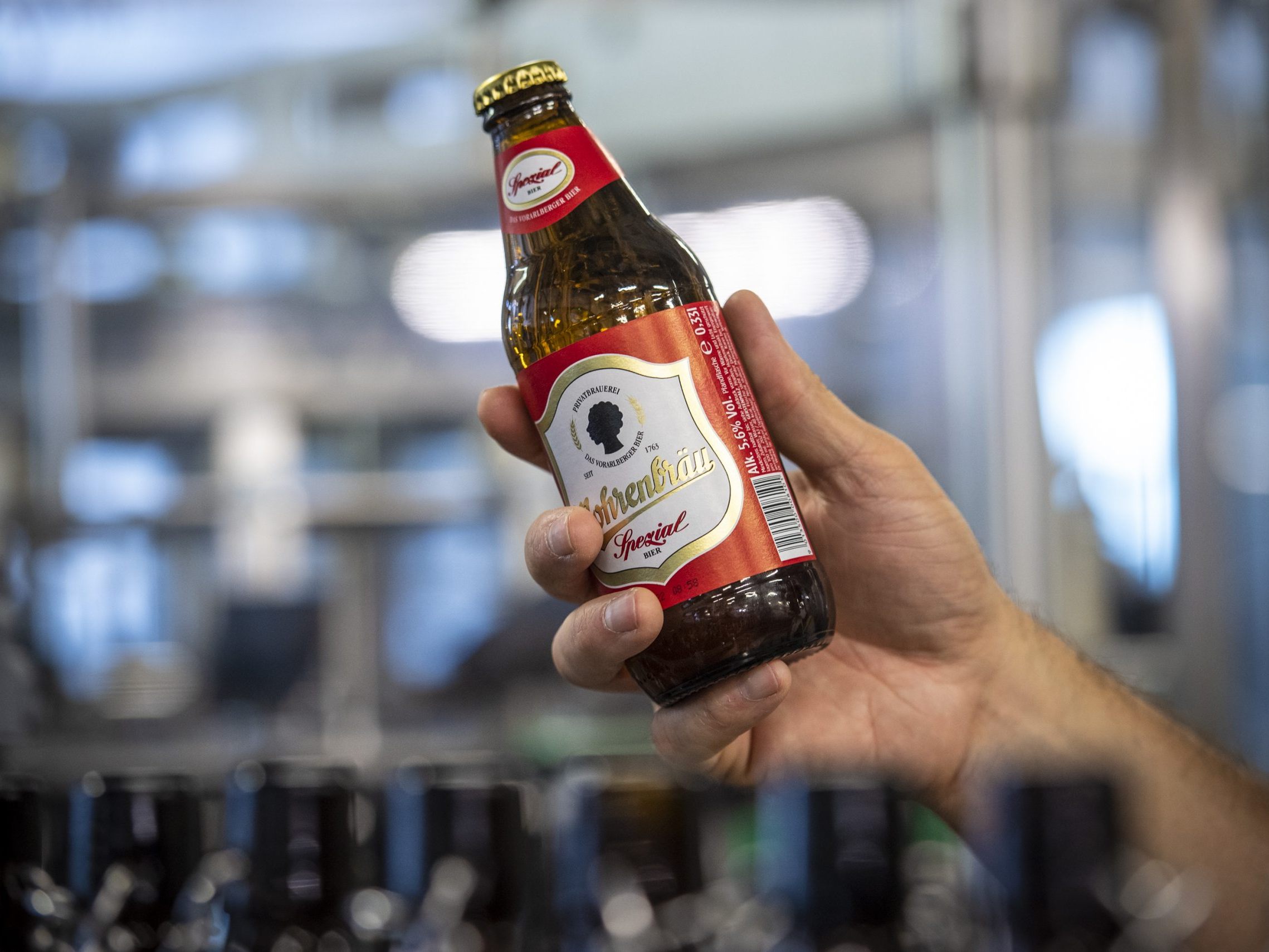 Die Dornbirner Mohrenbrauerei hat als Entwicklungspartner des Schweizer Verpackungsunternehmens Vetropack die weltweit erste Mehrweg-Flasche aus thermisch gehärtetem Leichtglas am Markt eingeführt.
