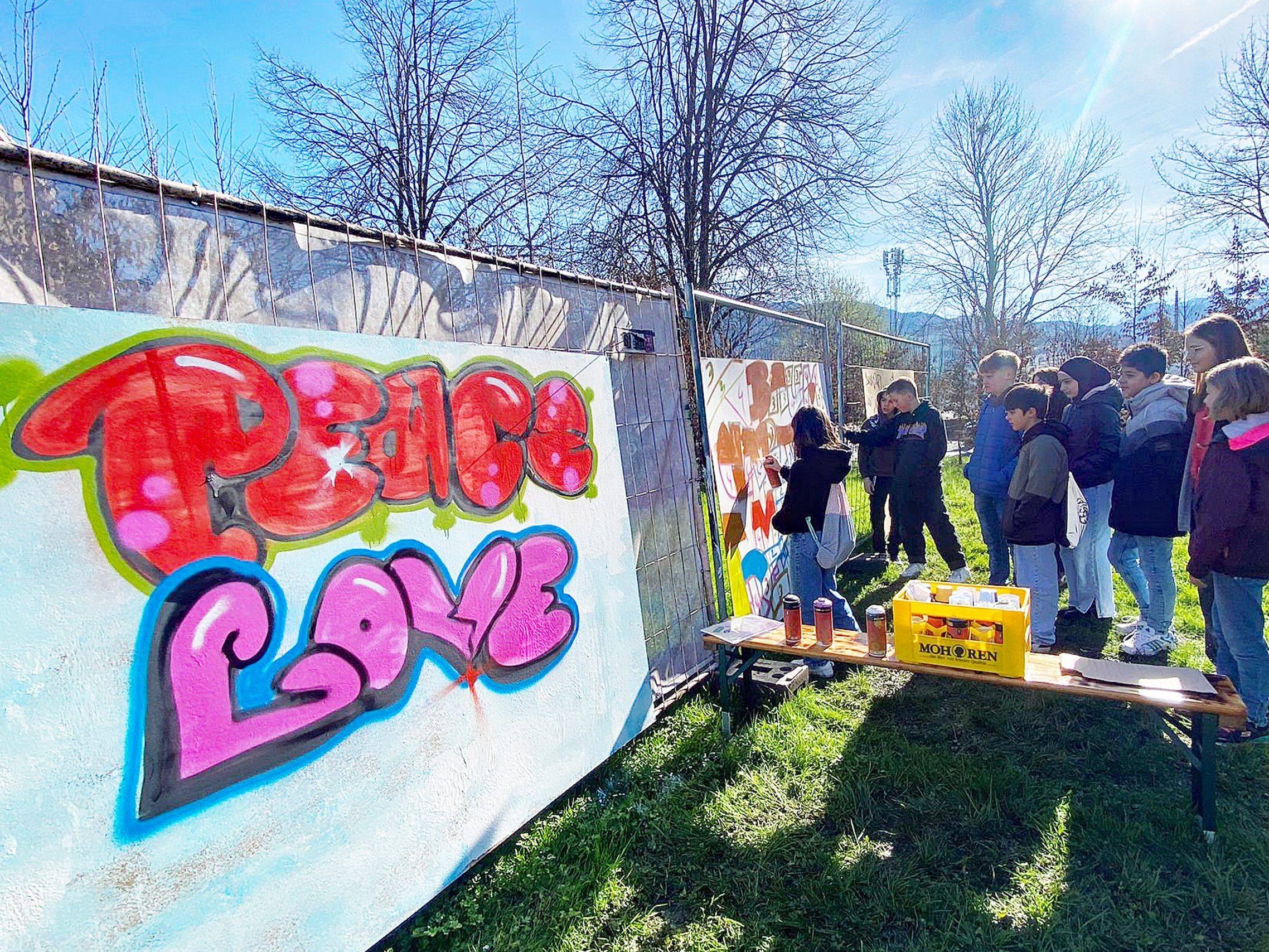 Zu den Highlights gehöre das gemeinsame Erstellen eines Graffiti-Gesamtkunstwerks. Zu den Highlights gehöre das gemeinsame Erstellen eines Graffiti-Gesamtkunstwerks.