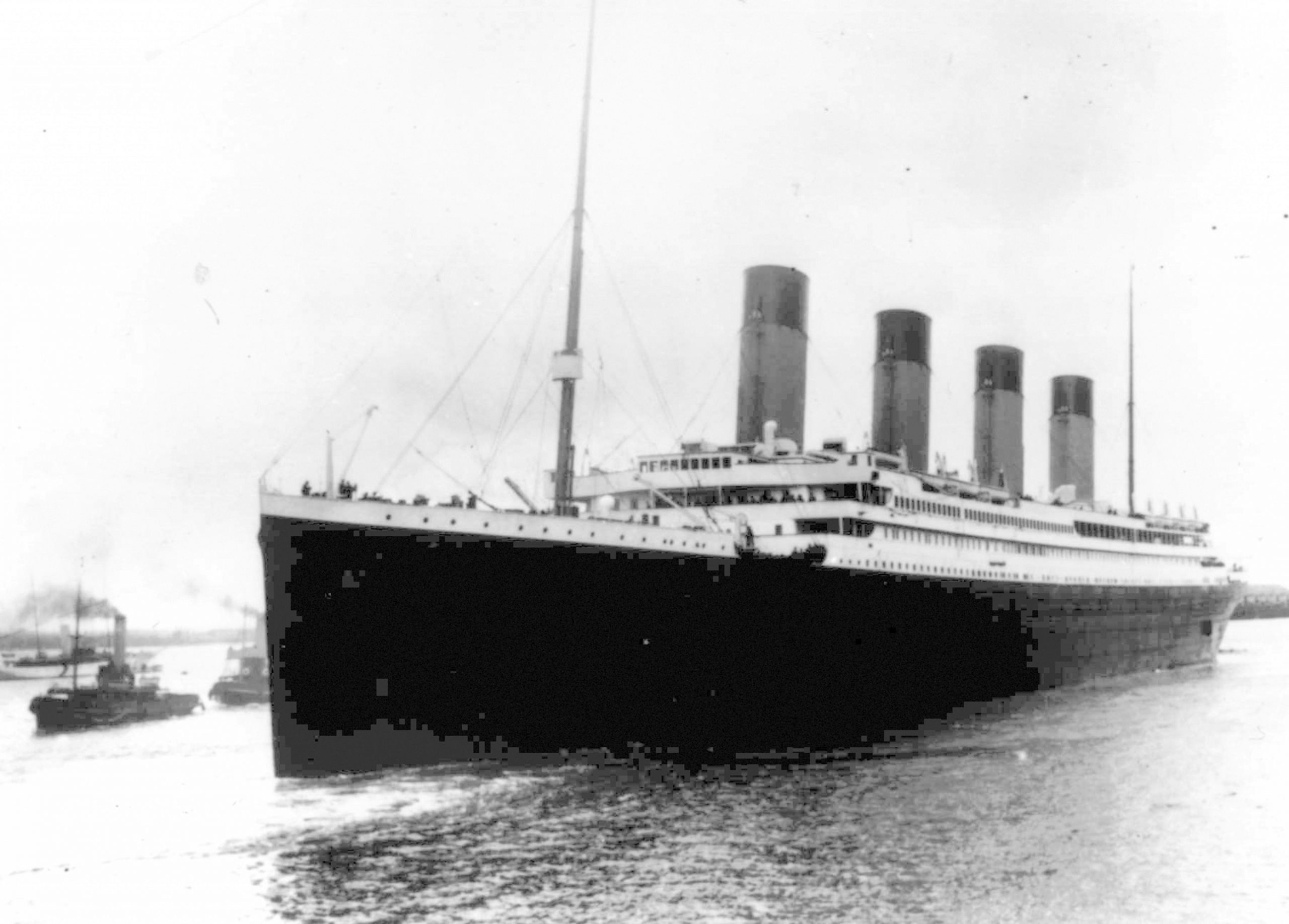 Die Titanic verlässt Southampton, England, am 10. April 1912 zu ihrer Jungfernfahrt. Die Titanic verlässt Southampton, England, am 10. April 1912 zu ihrer Jungfernfahrt.