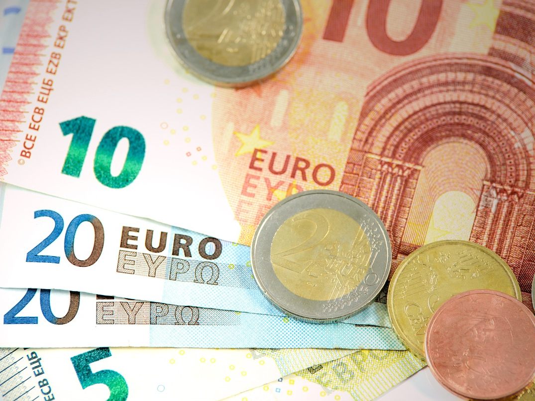 Die Einigung auf einen Banken-KV bringt eine Gehaltserhöhung. Die Einigung auf einen Banken-KV bringt eine Gehaltserhöhung.