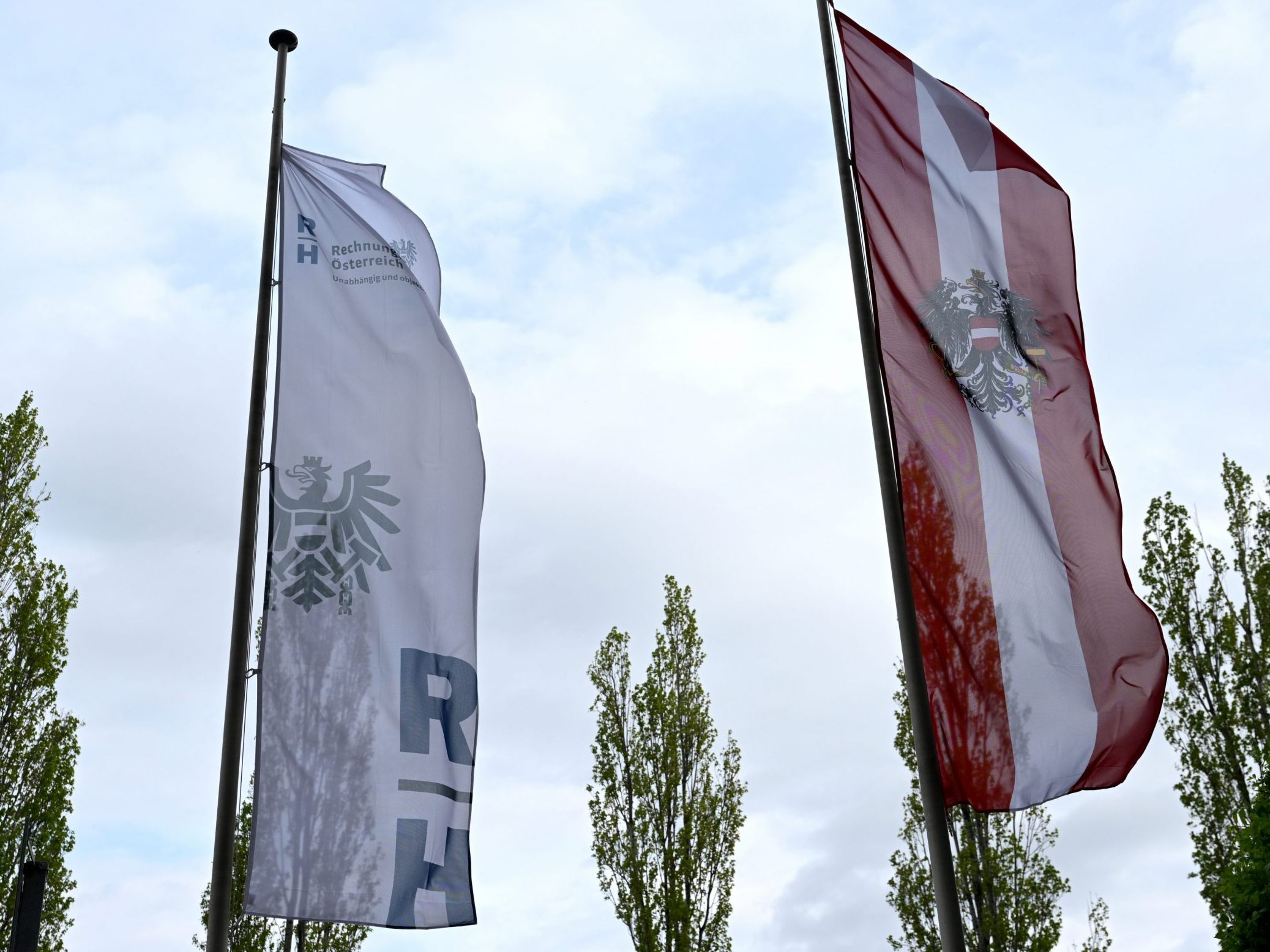 Der Rechnungshof kritisiert die Social-Media-Accounts von Regierungen.