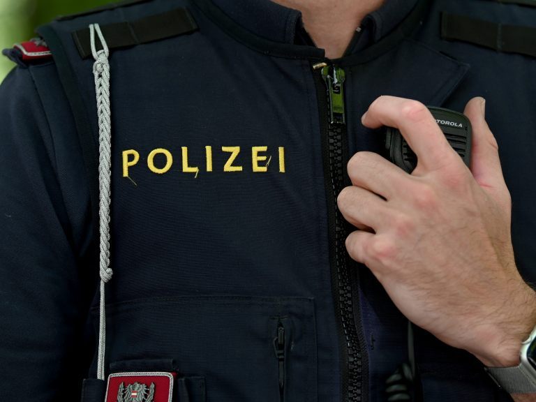 In Wien-Währing wurde am Mittwochnachmittag eine Trafik ausgeraubt.