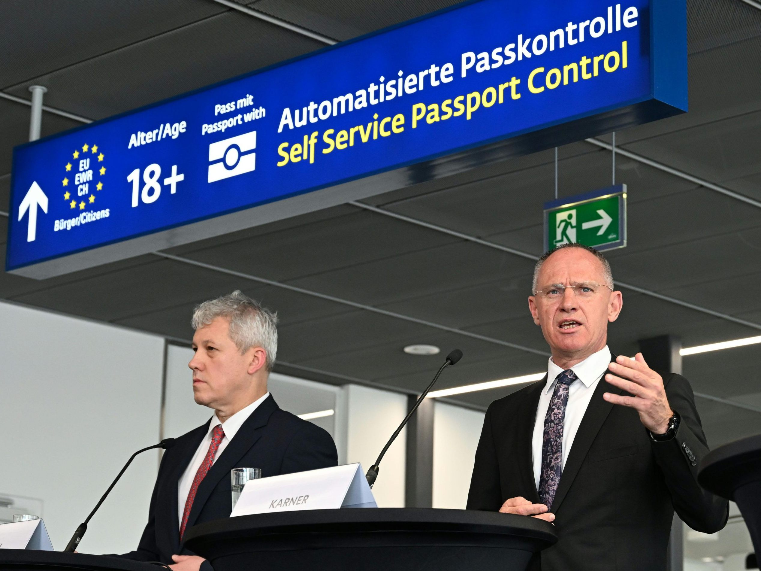 Der rumänische Innenminister Catalin Predoiu und Innenminister Gerhard Karner (ÖVP).