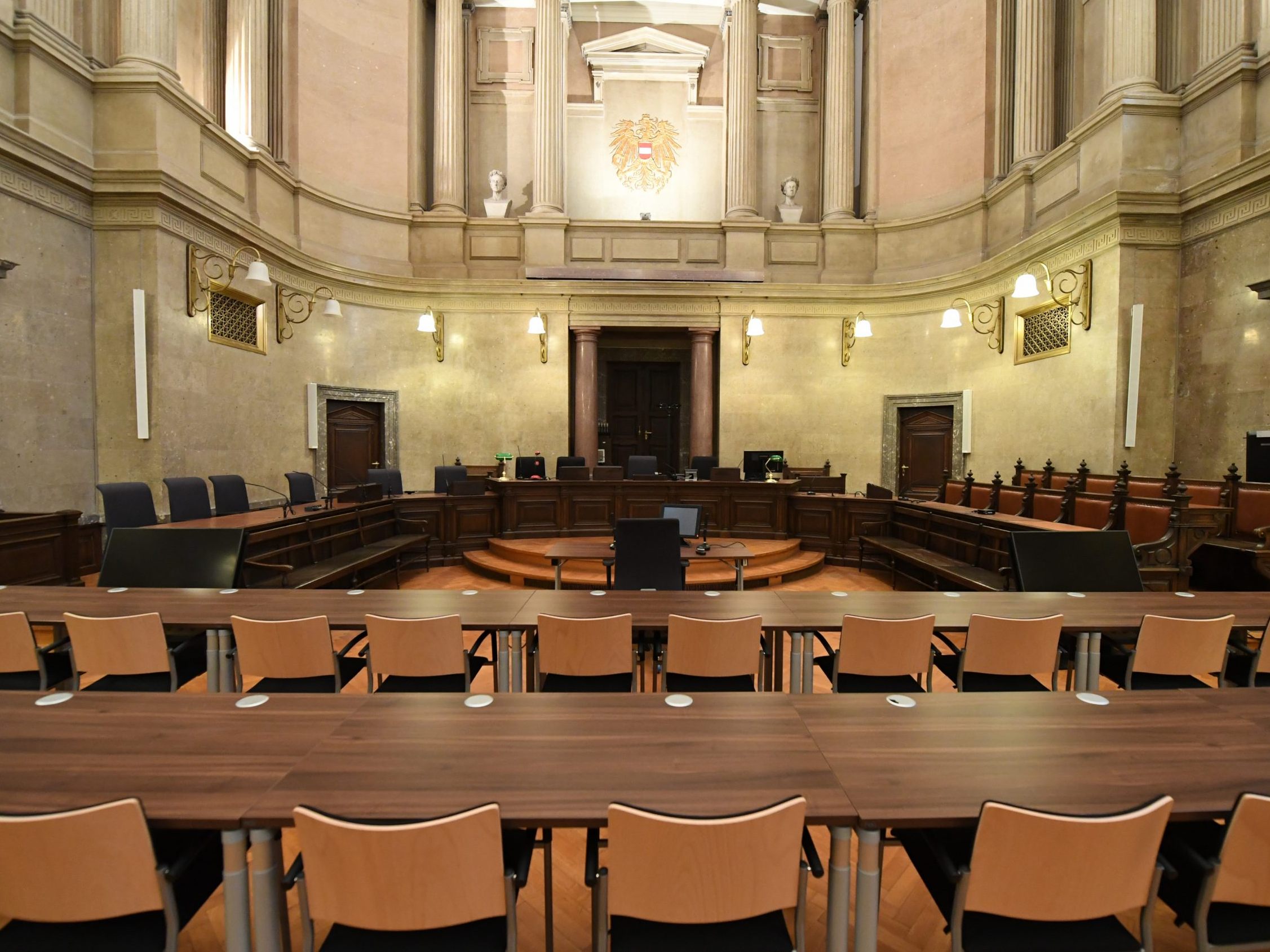 "Er hat Vollgas gegeben", berichtete eine Polizistin im Zeugenstand. "Er hat Vollgas gegeben", berichtete eine Polizistin im Zeugenstand.