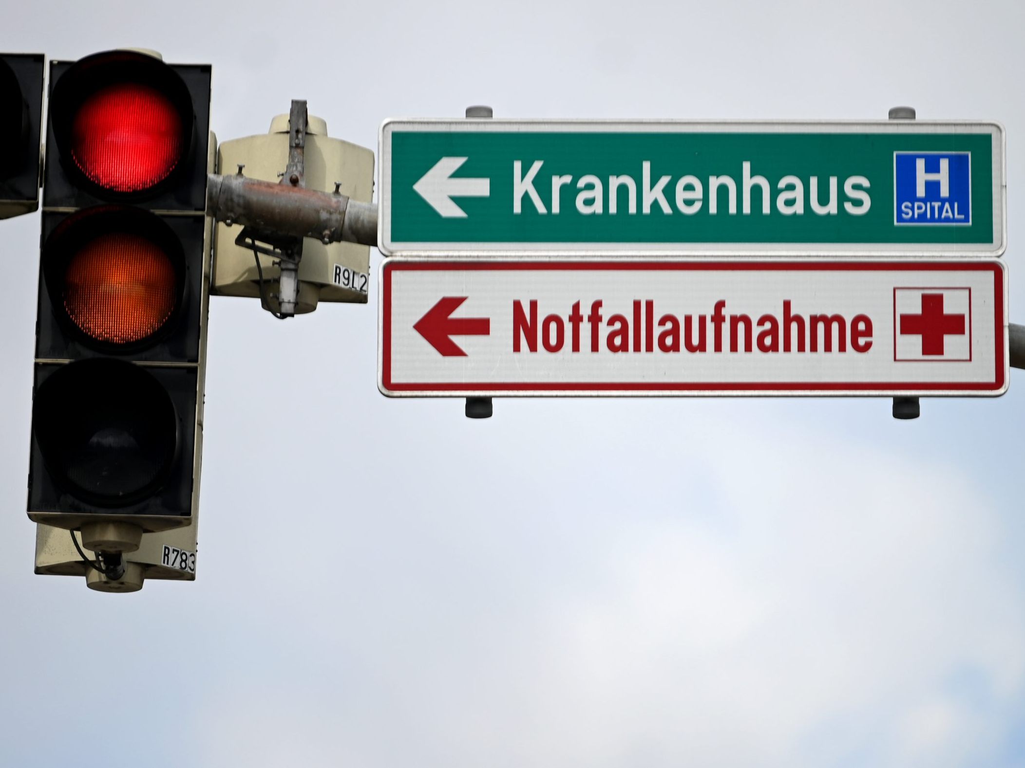 Die Frau wurde in ein Spital gebracht.