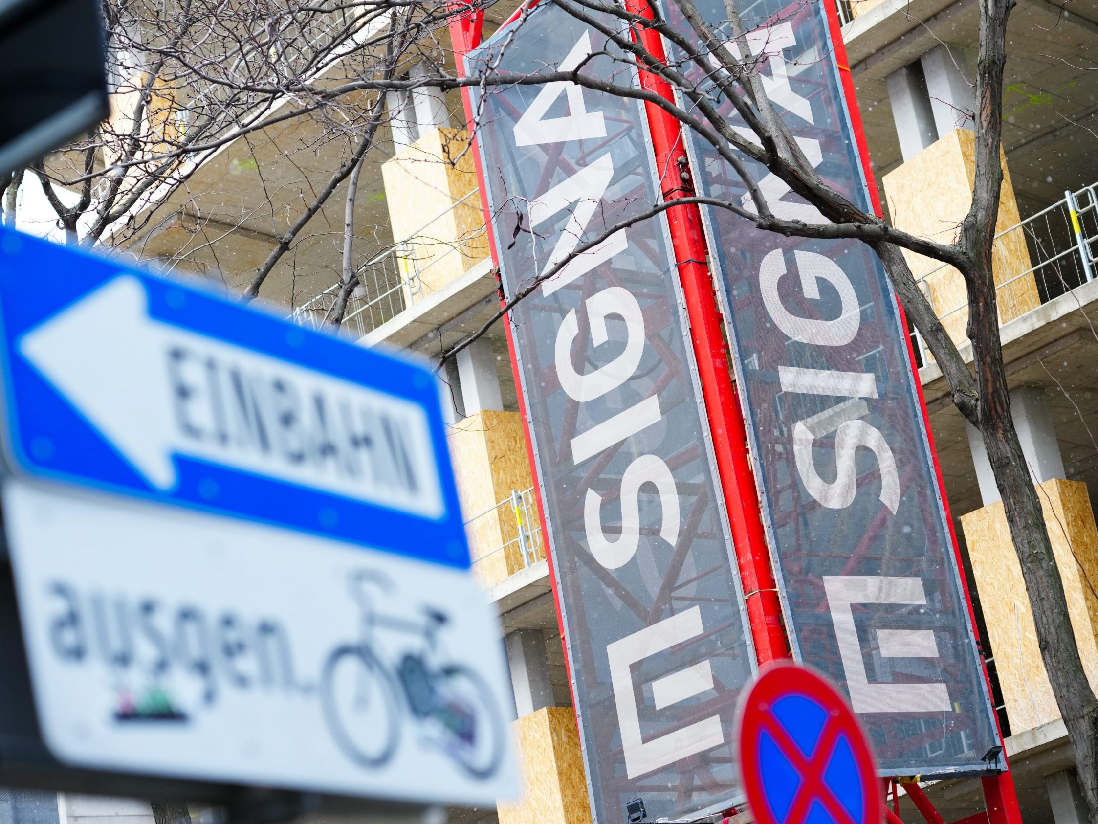 Die zweite Befragungswoche ging weiter. Die zweite Befragungswoche ging weiter.