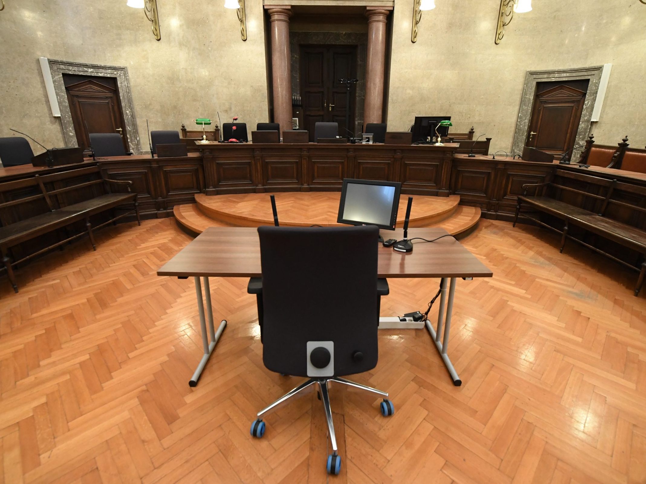 Der Mann wurde zu 15 Jahren Haft verurteilt. Der Mann wurde zu 15 Jahren Haft verurteilt.