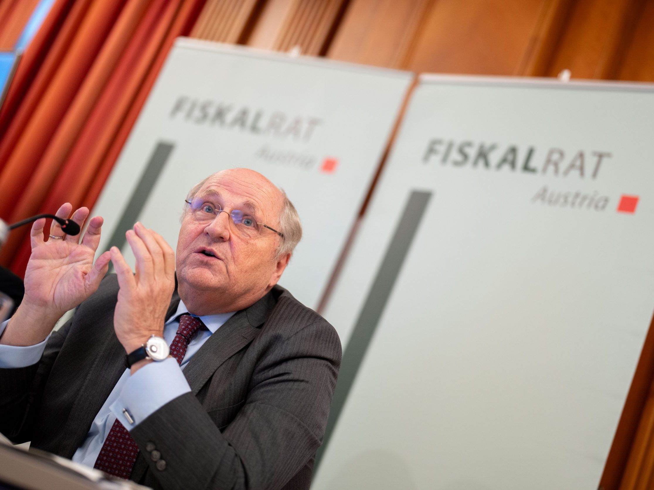 Der Fiskalrat erwartet 2024 ein Defizit von deutlich über 3 Prozent. Der Fiskalrat erwartet 2024 ein Defizit von deutlich über 3 Prozent.