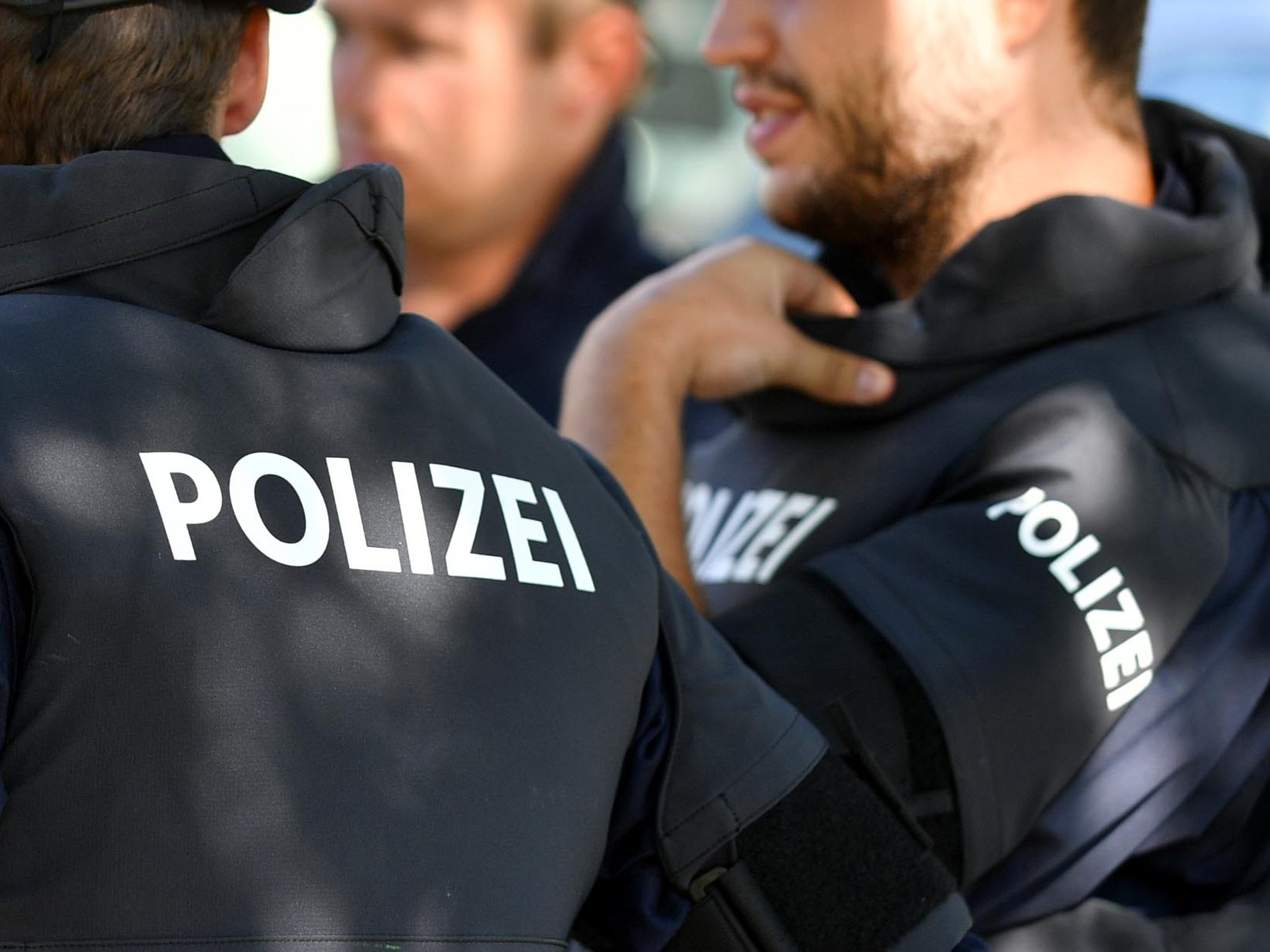 Zwei Wiener Polizisten wurden verletzt. Zwei Wiener Polizisten wurden verletzt.