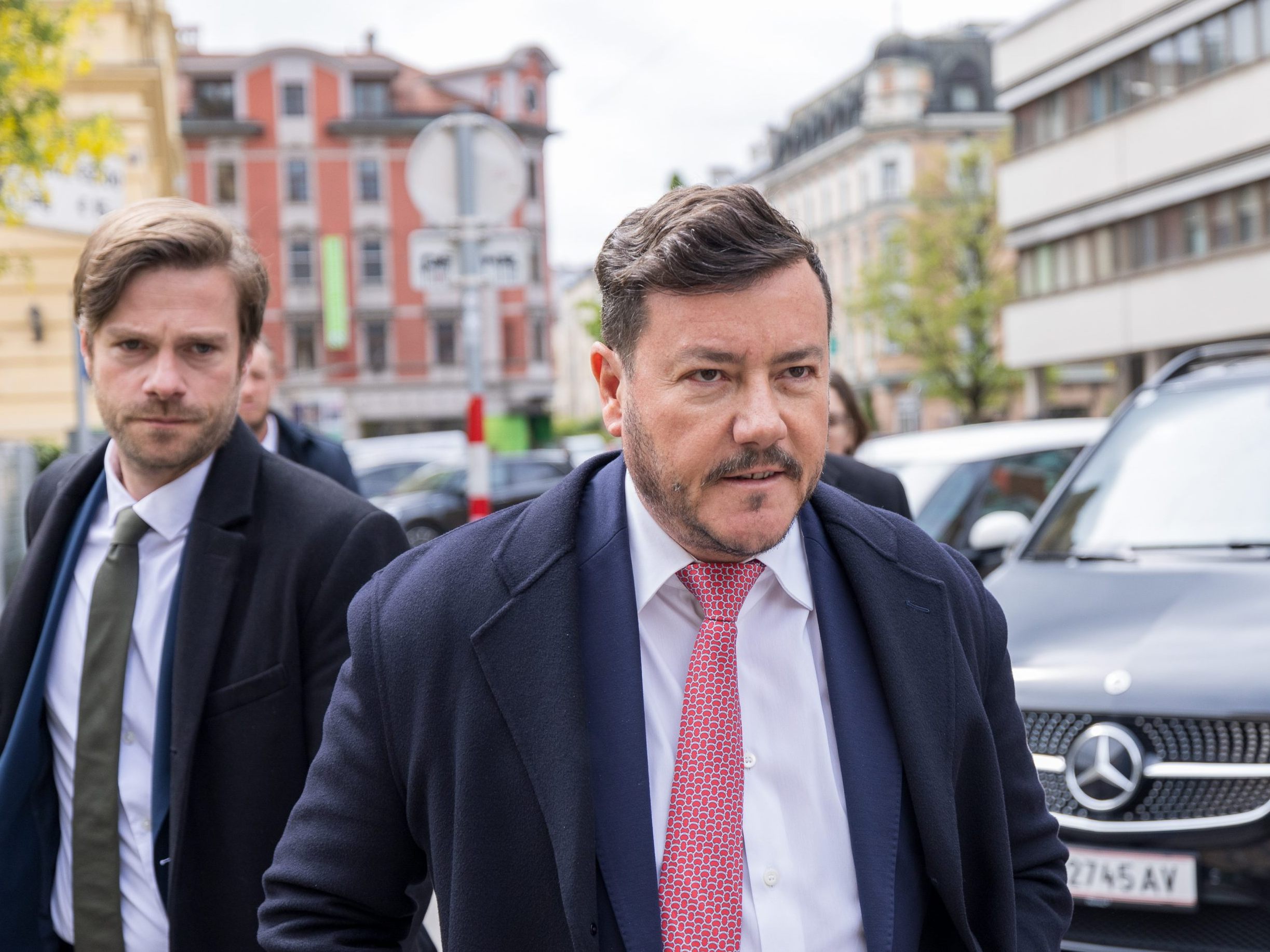 Rene Benko hat eine Beugestrafe bekommen.