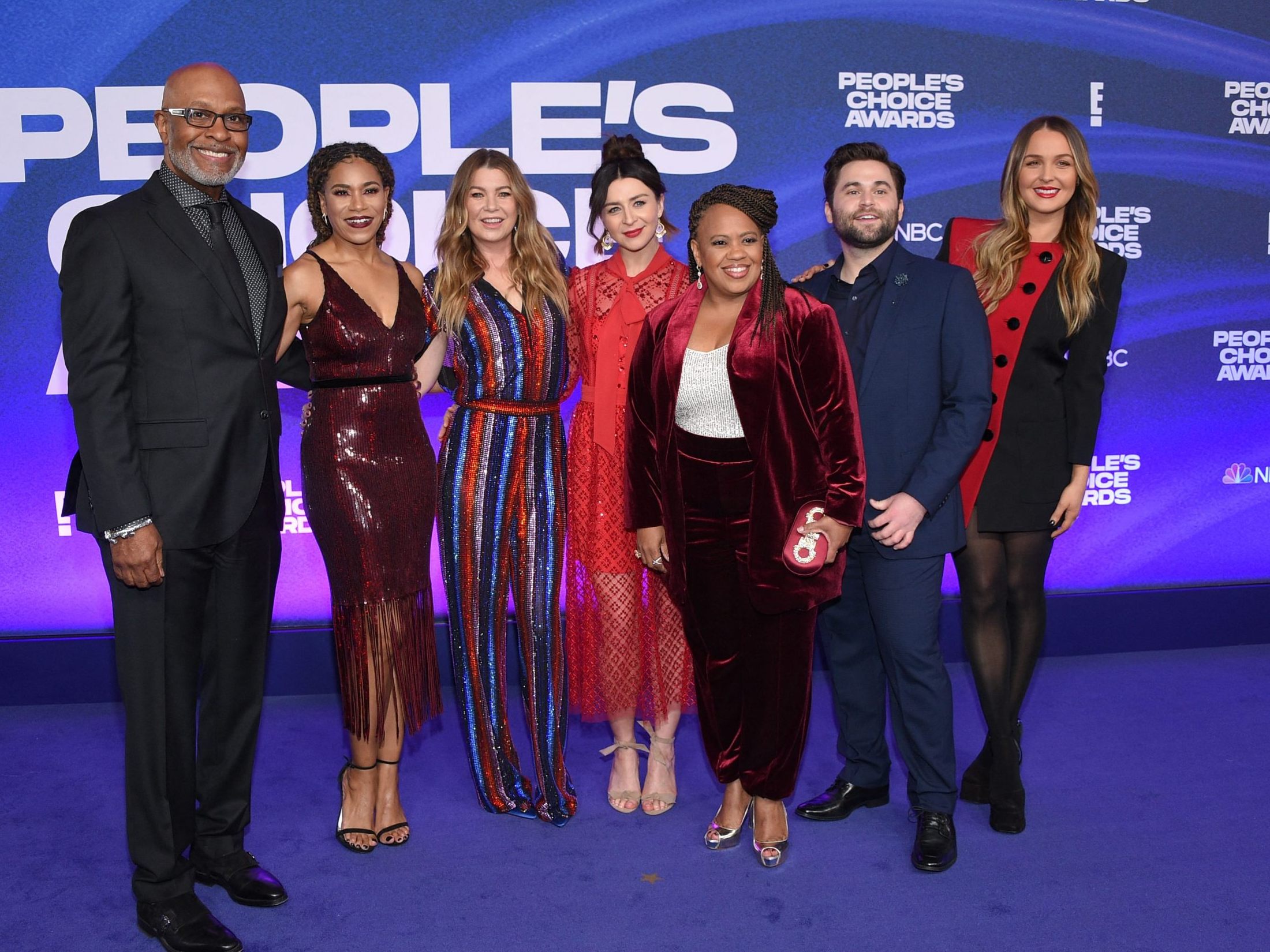 Grey's Anatomy bekommt eine weitere Staffel. Grey's Anatomy bekommt eine weitere Staffel.