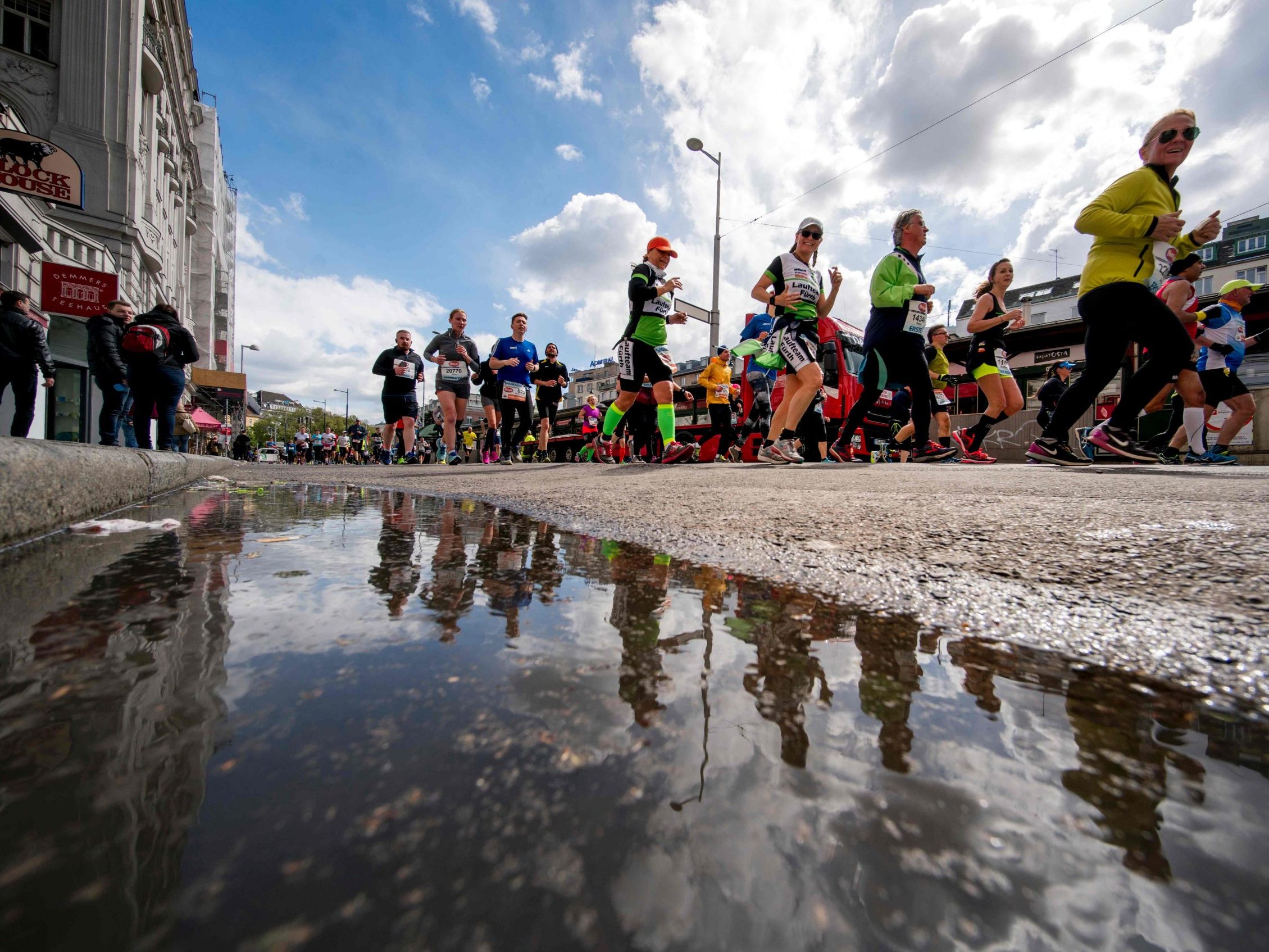 Das Wetter beim Vienna City Marathon verläuft unbeständig und kühl.