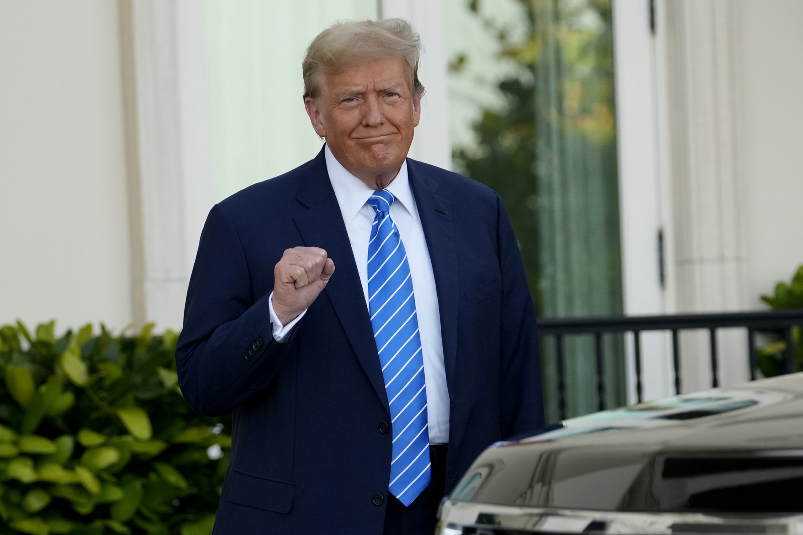 ©AP