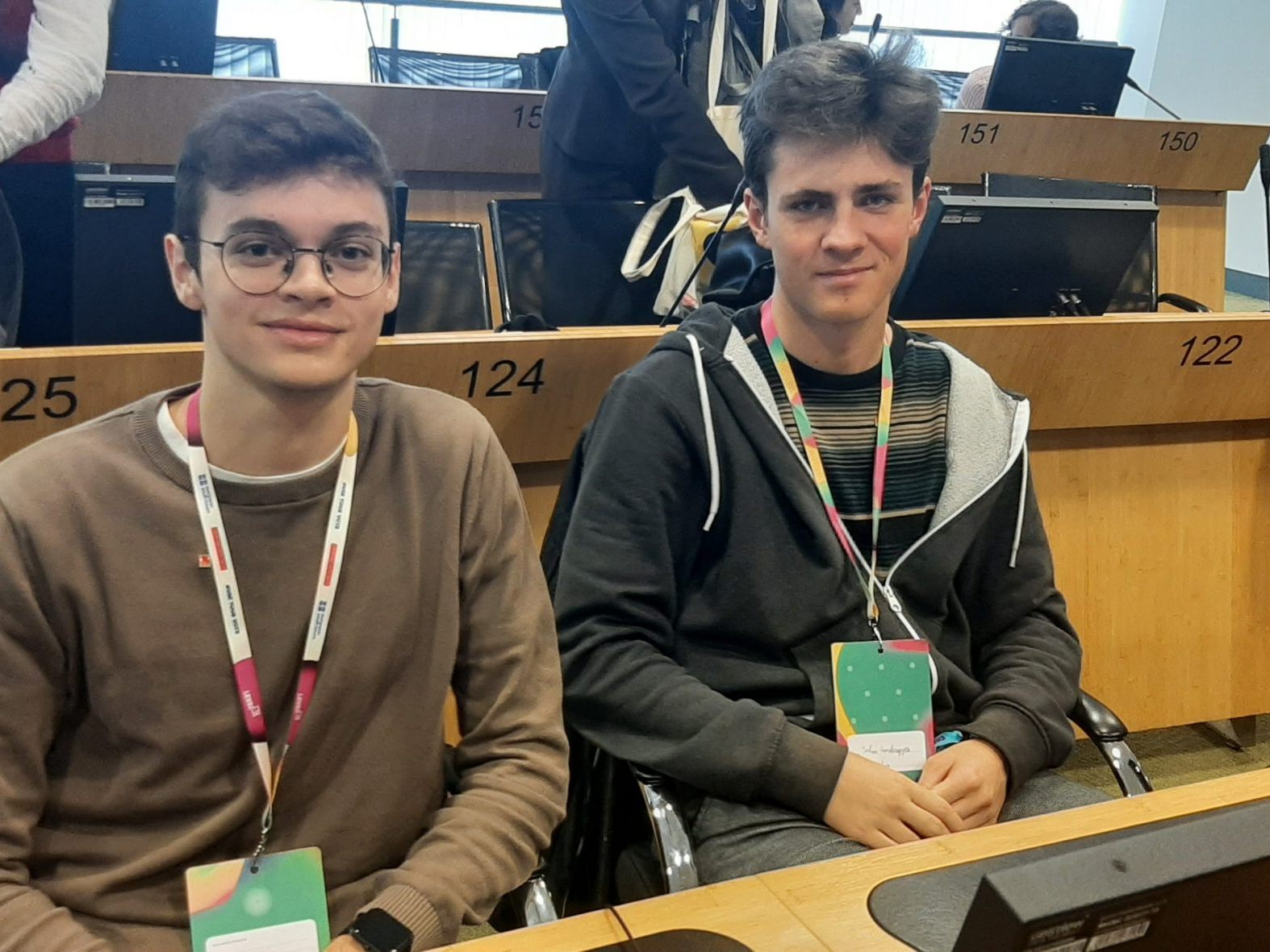Für Manuel Mayer und Julian Sonderegger war die Reise nach Brüssel ein ganz besonderes Erlebnis. Für Manuel Mayer und Julian Sonderegger war die Reise nach Brüssel ein ganz besonderes Erlebnis.